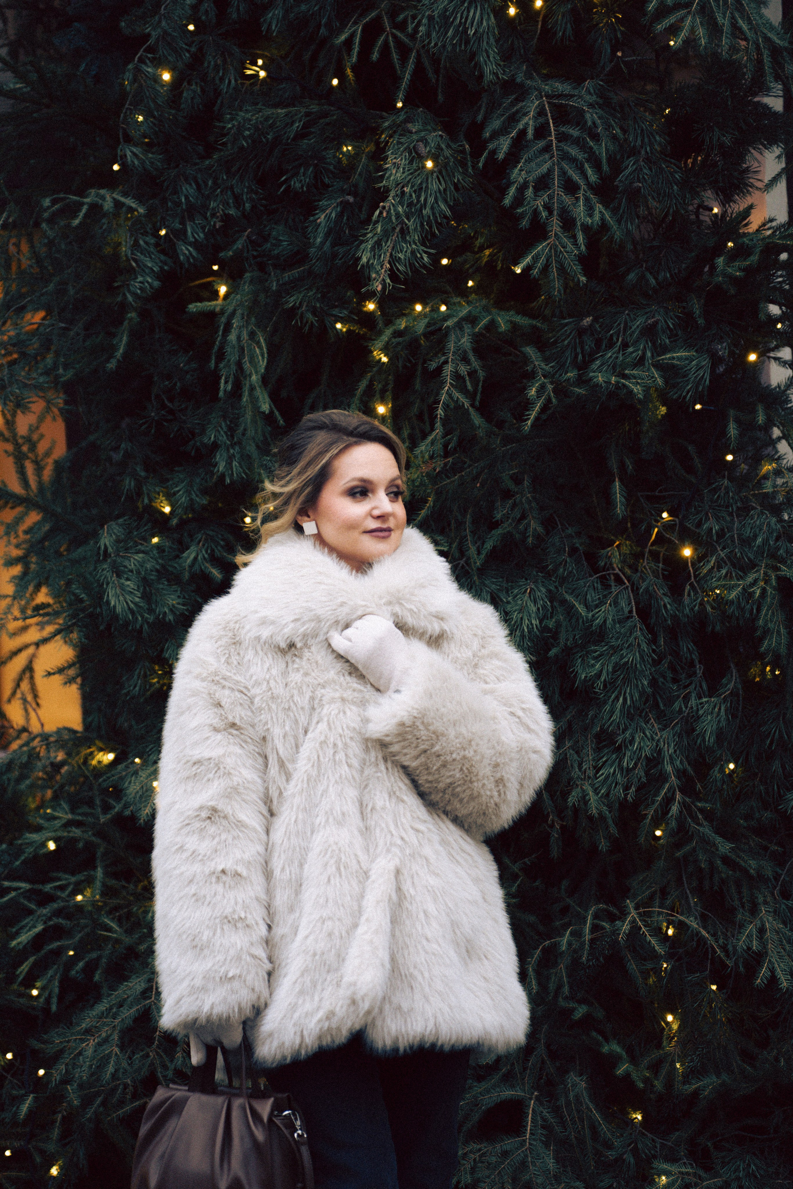 НОВОГОДНЯЯ ФОТОСЕСИИЯ В СТУДИИ ДЛЯ ДЕВУШКИ И ПРОГУЛКА ПО ЧЕРНЫШЕВСКОЙ. Профессиональный фотограф, Санкт-Петербург — Виктория Богомолова