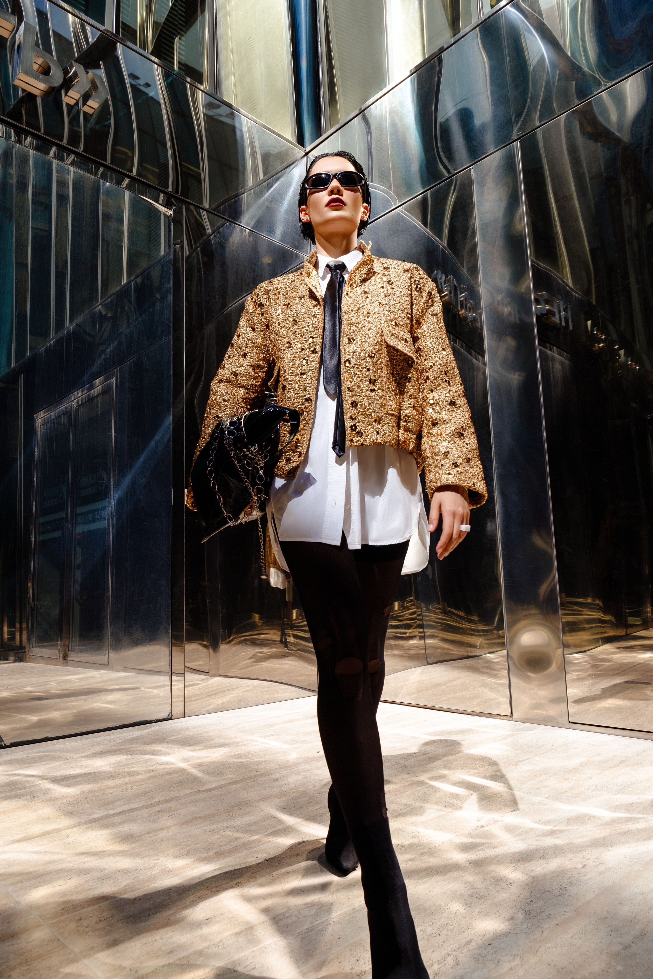 Летняя fashion-съёмка в Петербурге в стиле Balenciaga