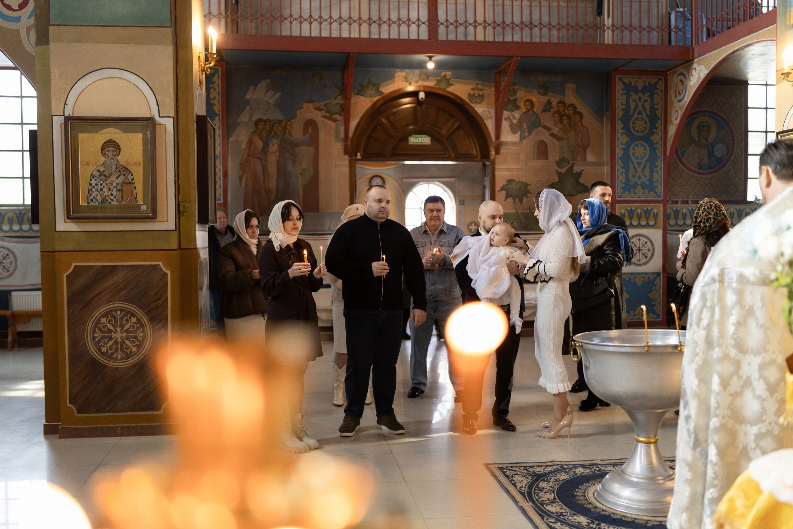 Крещение Есении в морозный и солнечный февраль. Анастасия Безуглова- свадебный фотограф в Таганроге