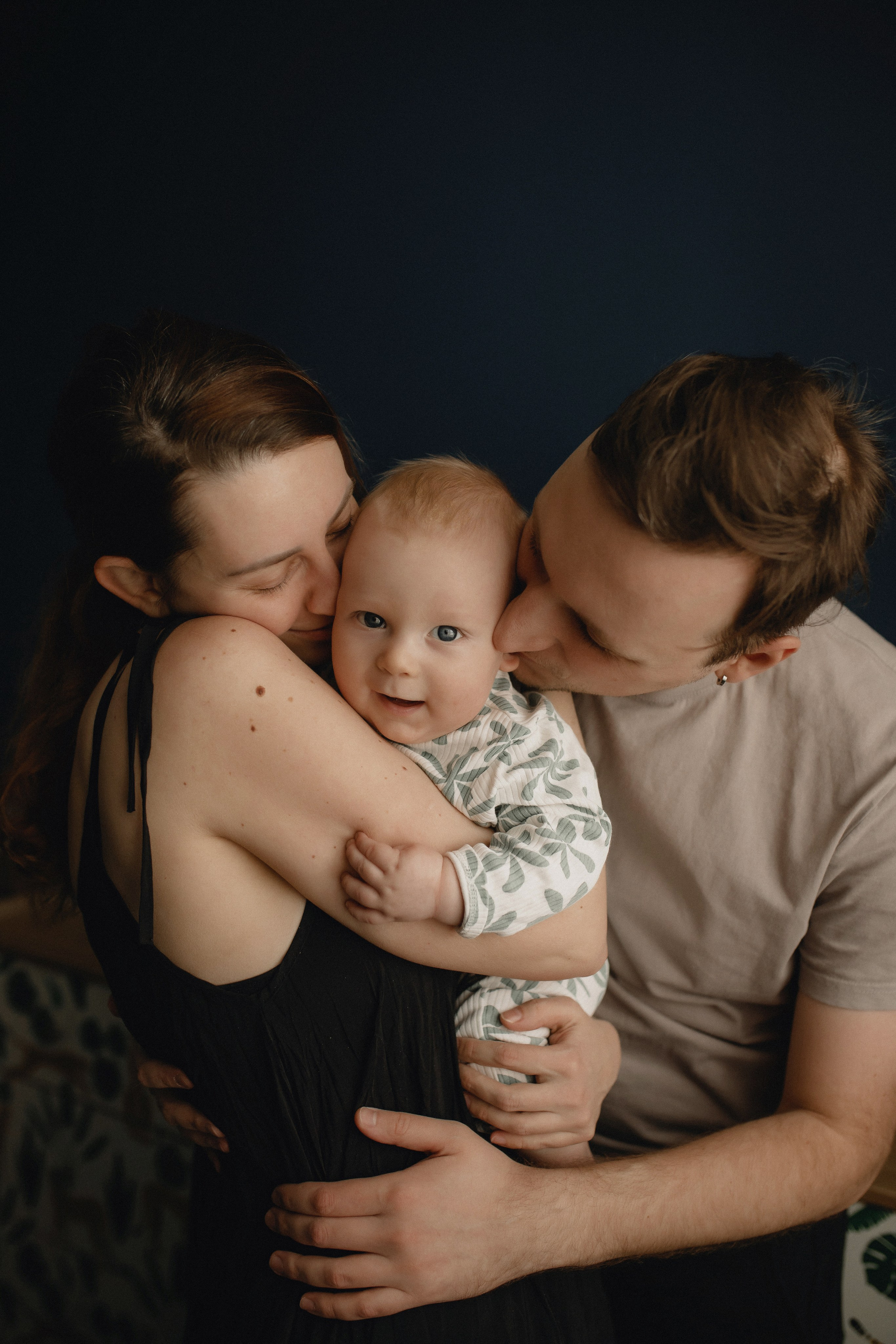 Дима, Катя и малыш Юра. Главная