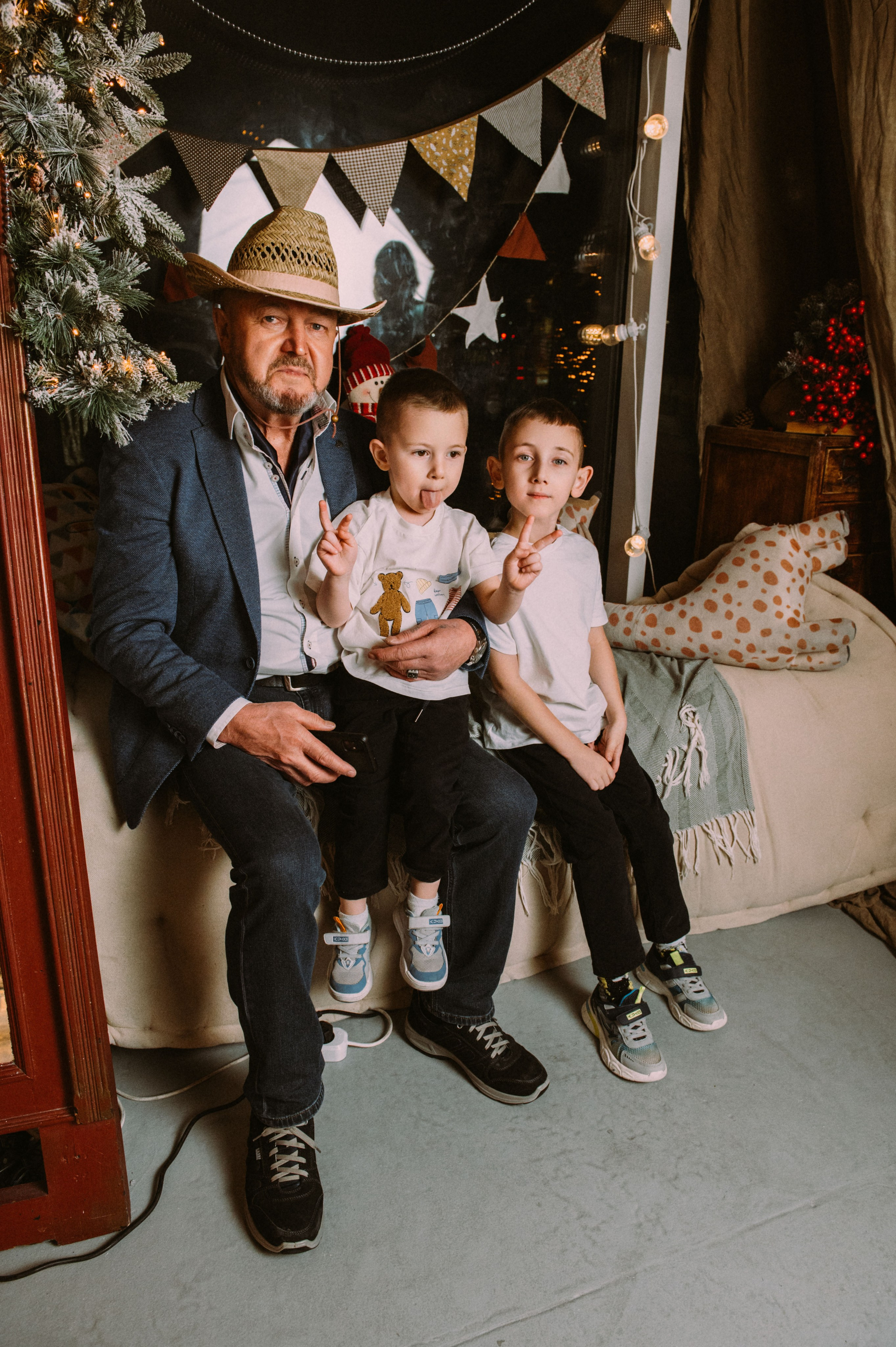 Большая семья собралась вместе на Новый год. Фотограф в Сургуте Светлана Гибадуллина