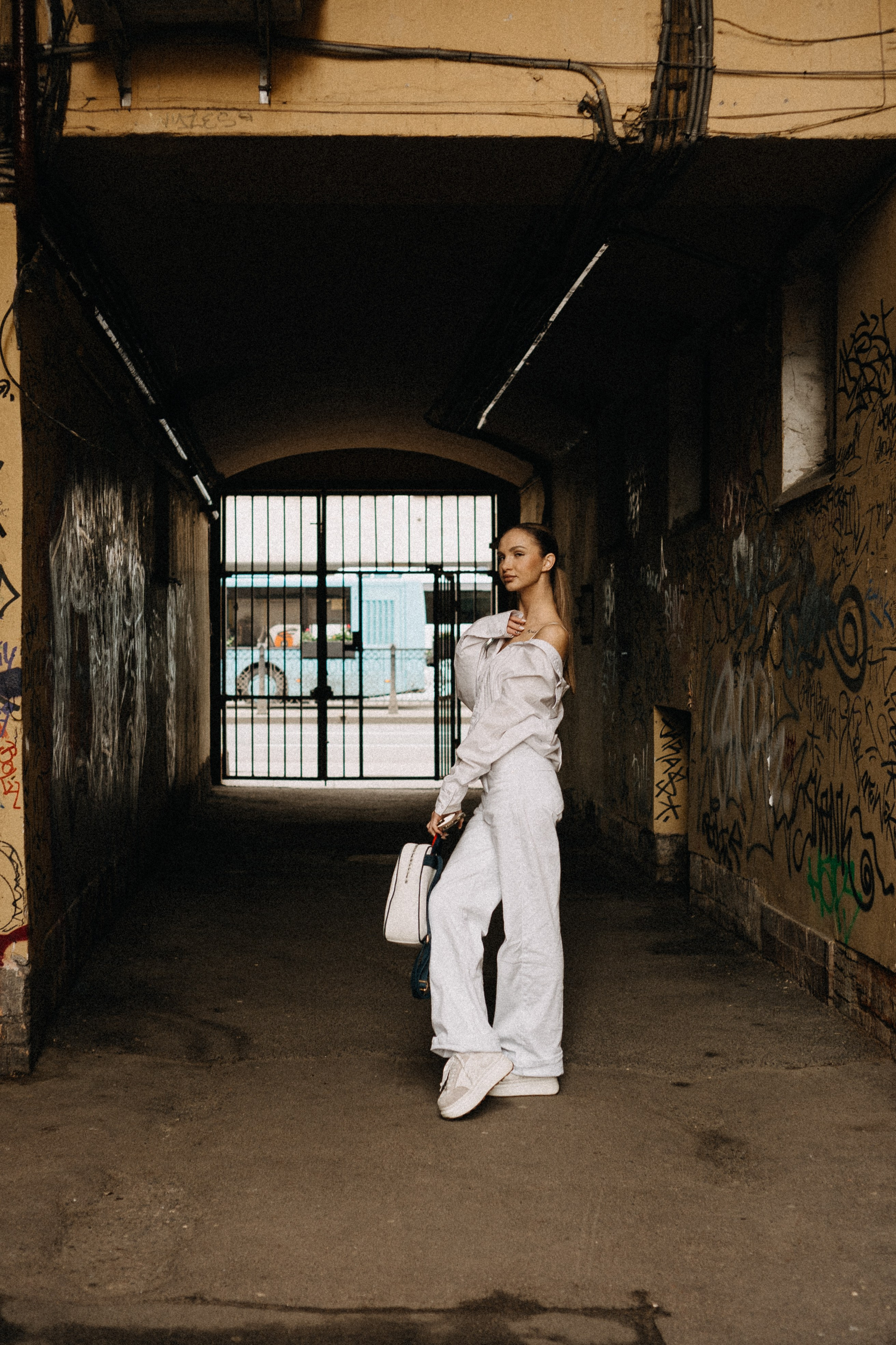 МЫ ГУЛЯЛИ ПРО КРЫШАМ ПИТЕРА. Профессиональный фотограф, Санкт-Петербург — Виктория Богомолова