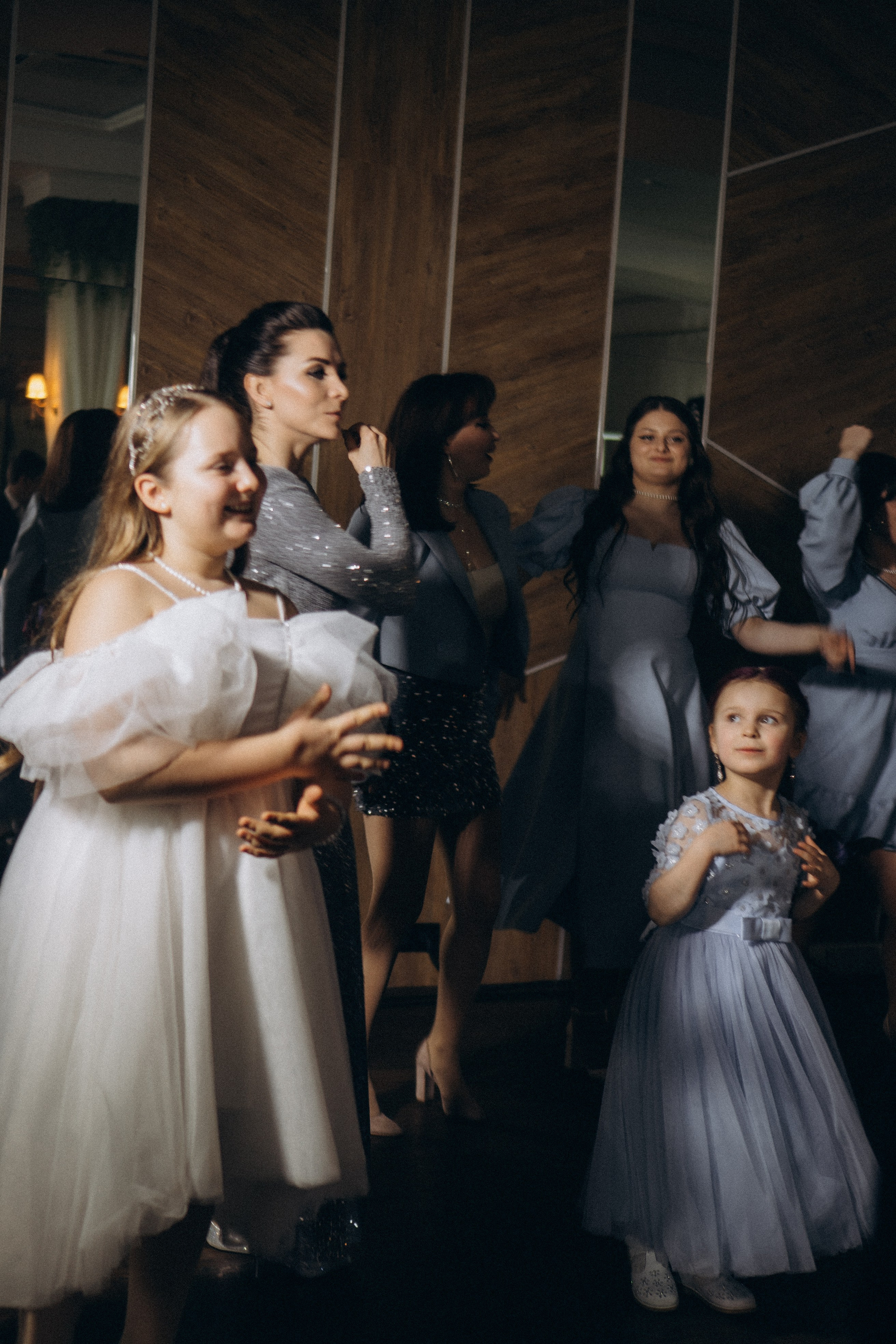 СЬЕМКА СВАДЕБНОГО БАНКЕТА (СНЯТО В СИБИРЕ В НИЖНЕВАРТОВСКЕ). Профессиональный фотограф, Санкт-Петербург — Виктория Богомолова