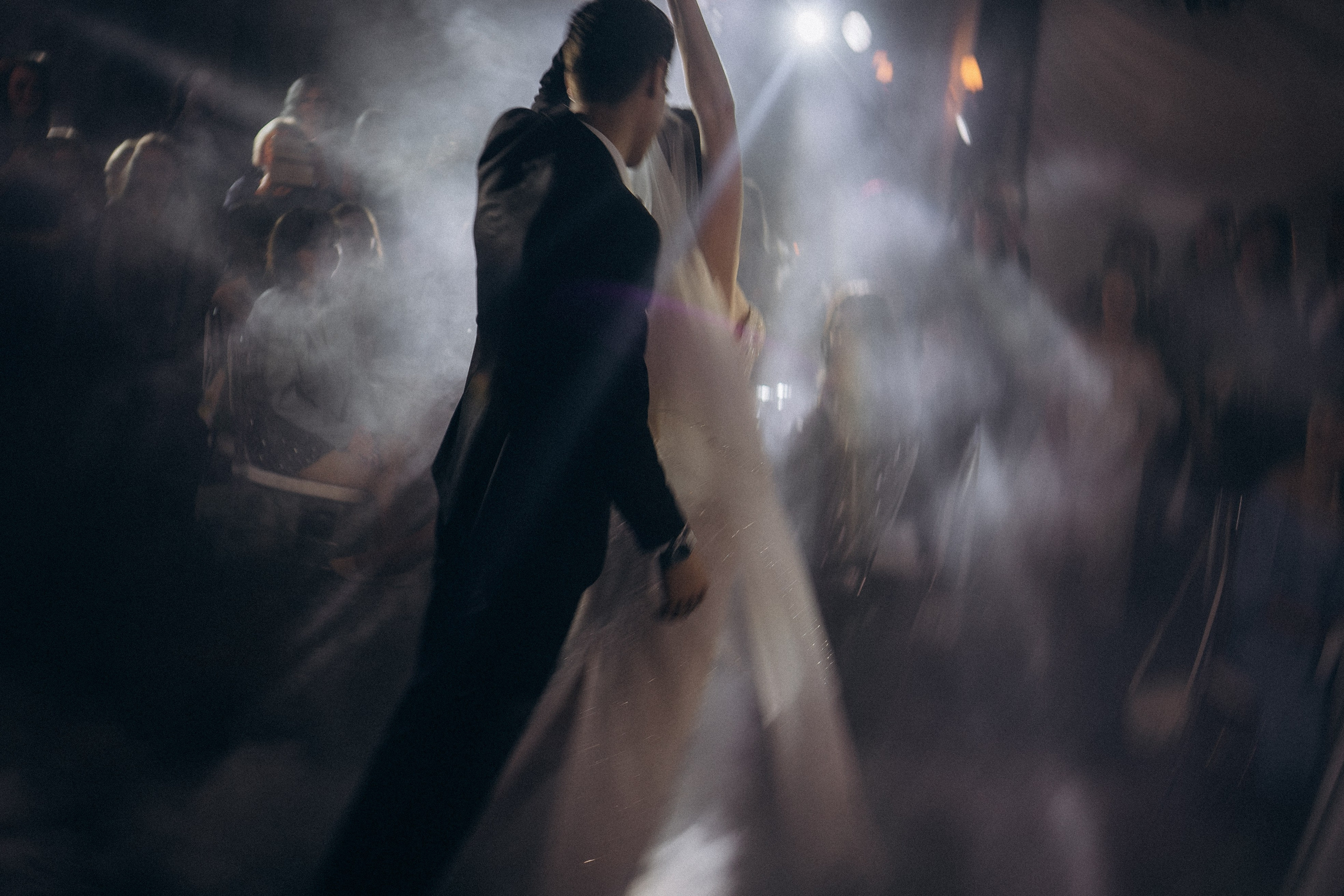 СВАДЕБНАЯ СЬЕМКА СБОРОВ В ОТЕЛЕ И ВЫЕЗД НА ЦЕРЕМОНИЮ (СНЯТО В СИБИРЕ В НИЖНЕВАРТОВСКЕ). Профессиональный фотограф, Санкт-Петербург — Виктория Богомолова