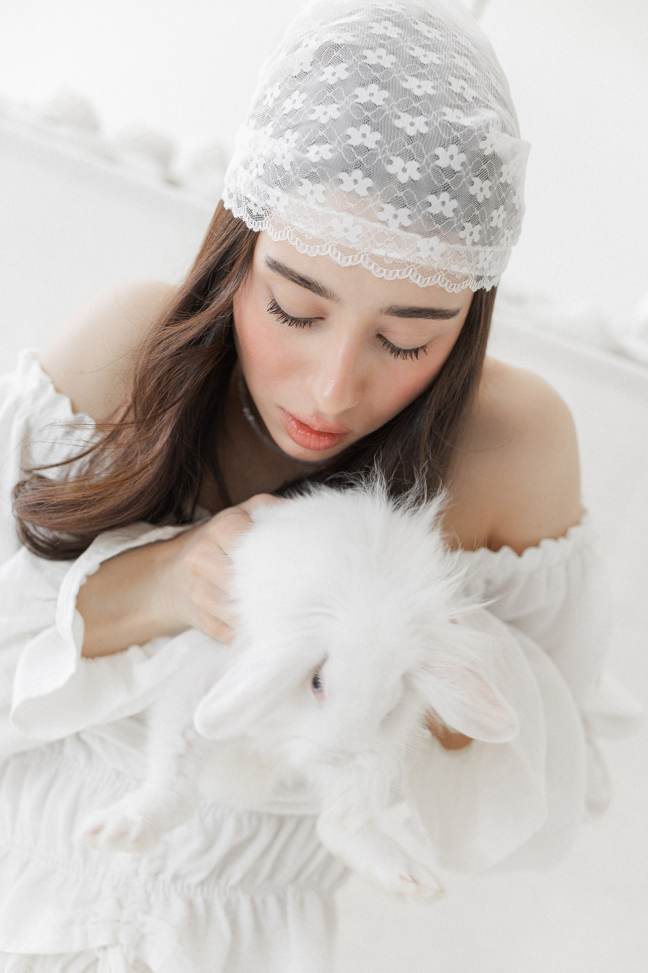 Творческая съемка к Пасхе с кроликом. Главная