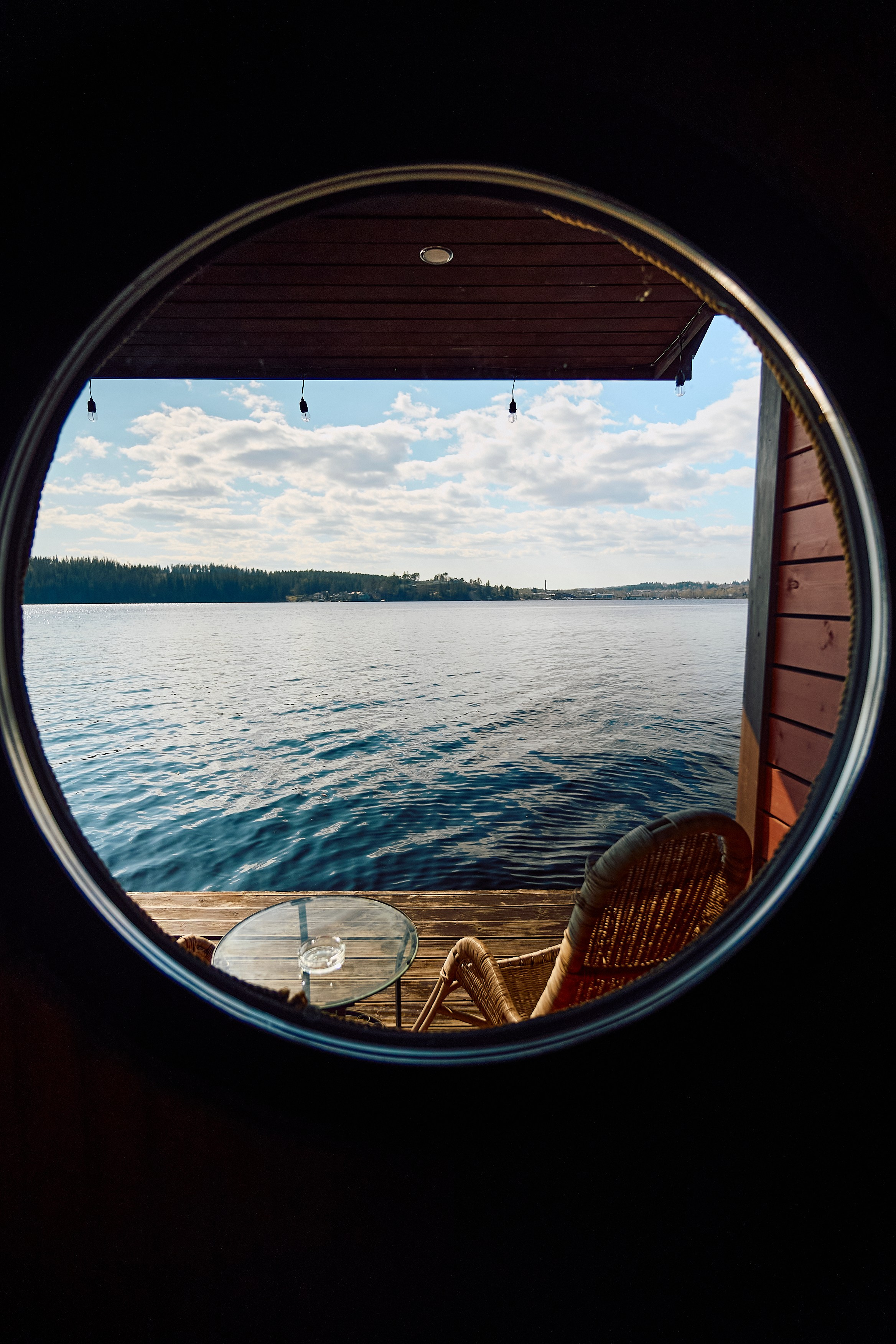 виды из парилки базы отдыха Берег Ладоги 