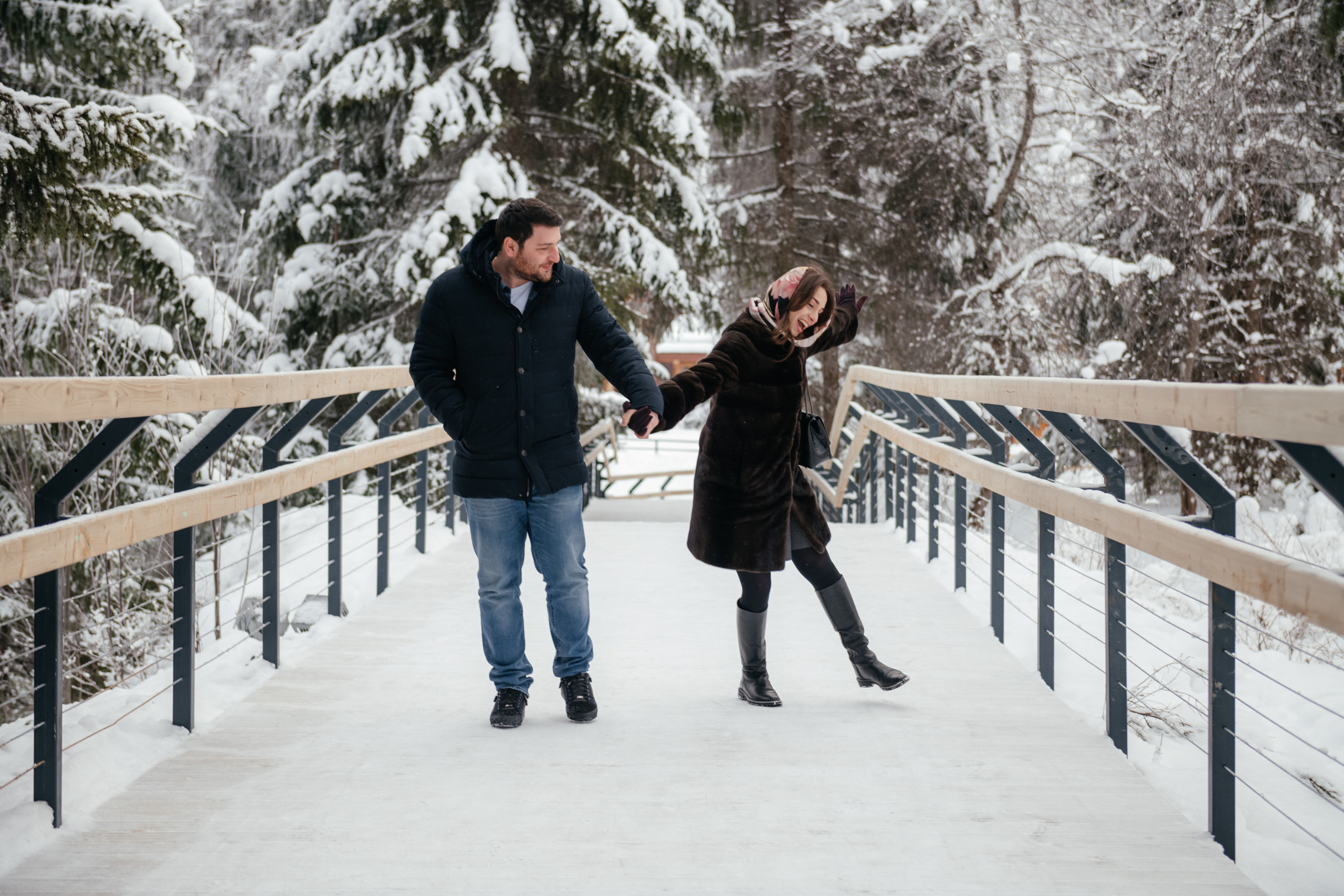 Свидание в горном парке Рускеала. Свадебный фотограф в Санкт-Петербурге Никита Селиверстов