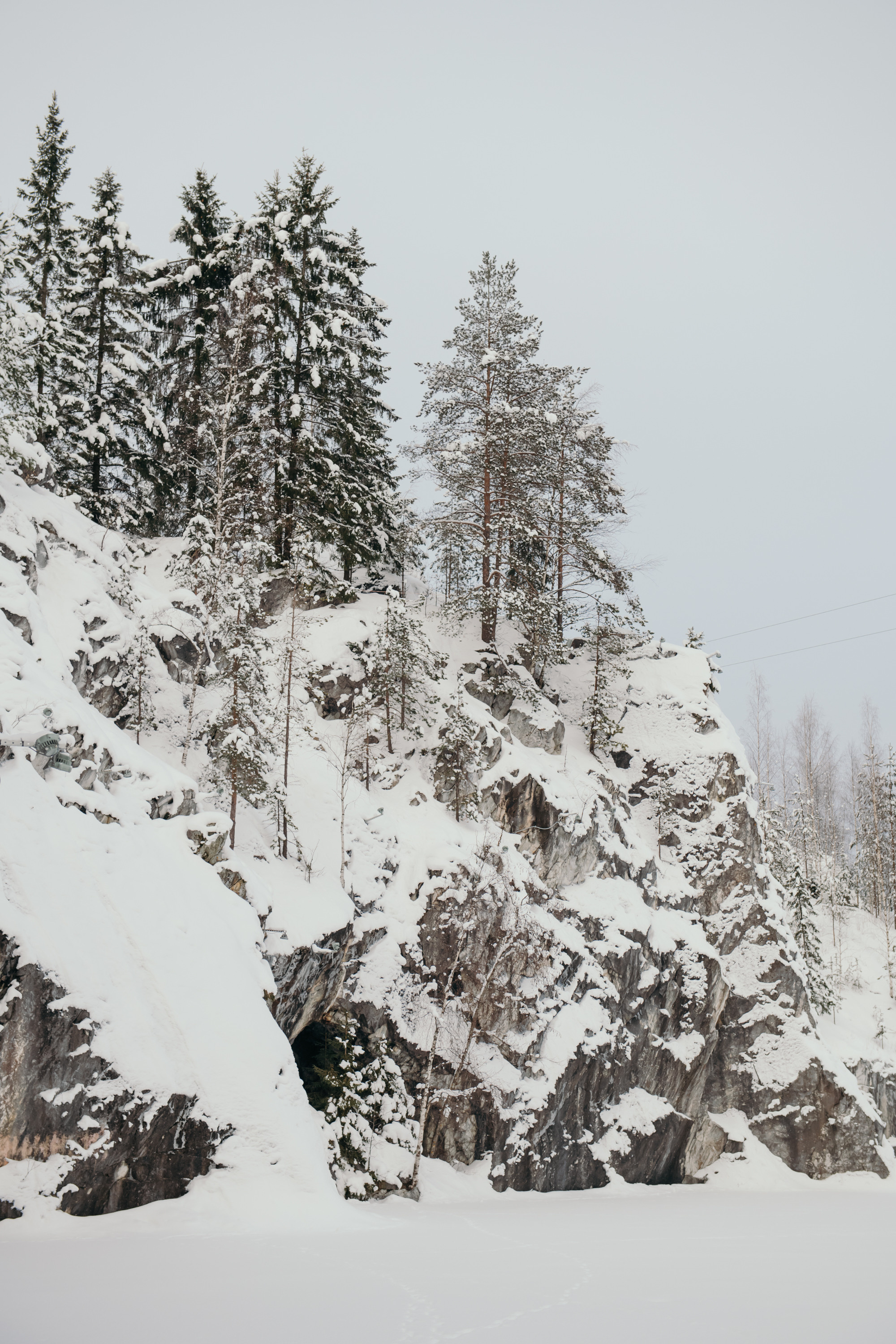 Свидание в горном парке Рускеала. Свадебный фотограф в Санкт-Петербурге Никита Селиверстов