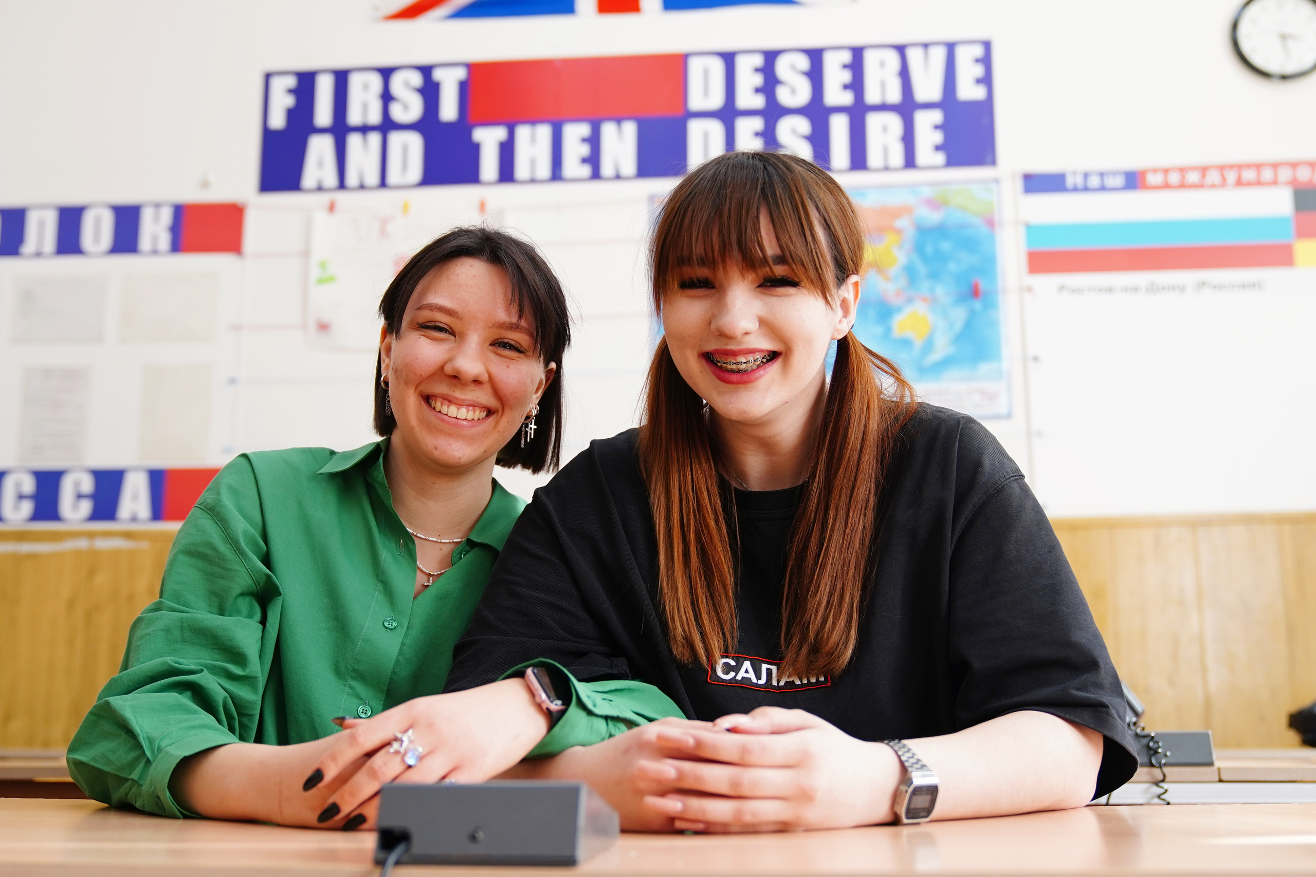 Мелкие группы / старшие классы. MEMENTO.Выпускные альбомы, школьные, юбилейные и другие книги. Ростов-на-Дону