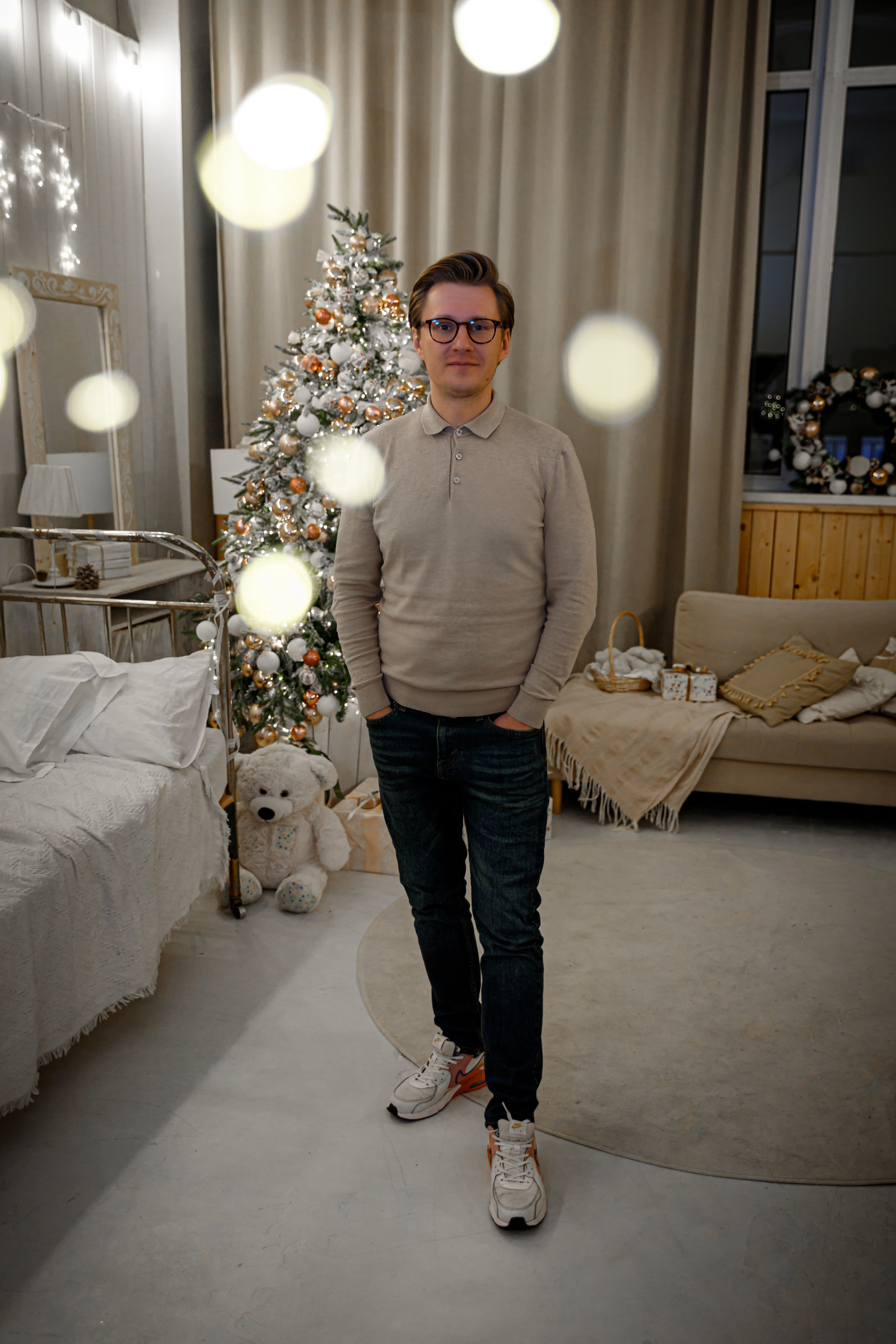 CherryFamily HappyNewYear DailyStudio. ФОТОГРАФ РАДОСТИ Фотосессия в студии СПб. Портретный фотограф — Юрий Торлопов