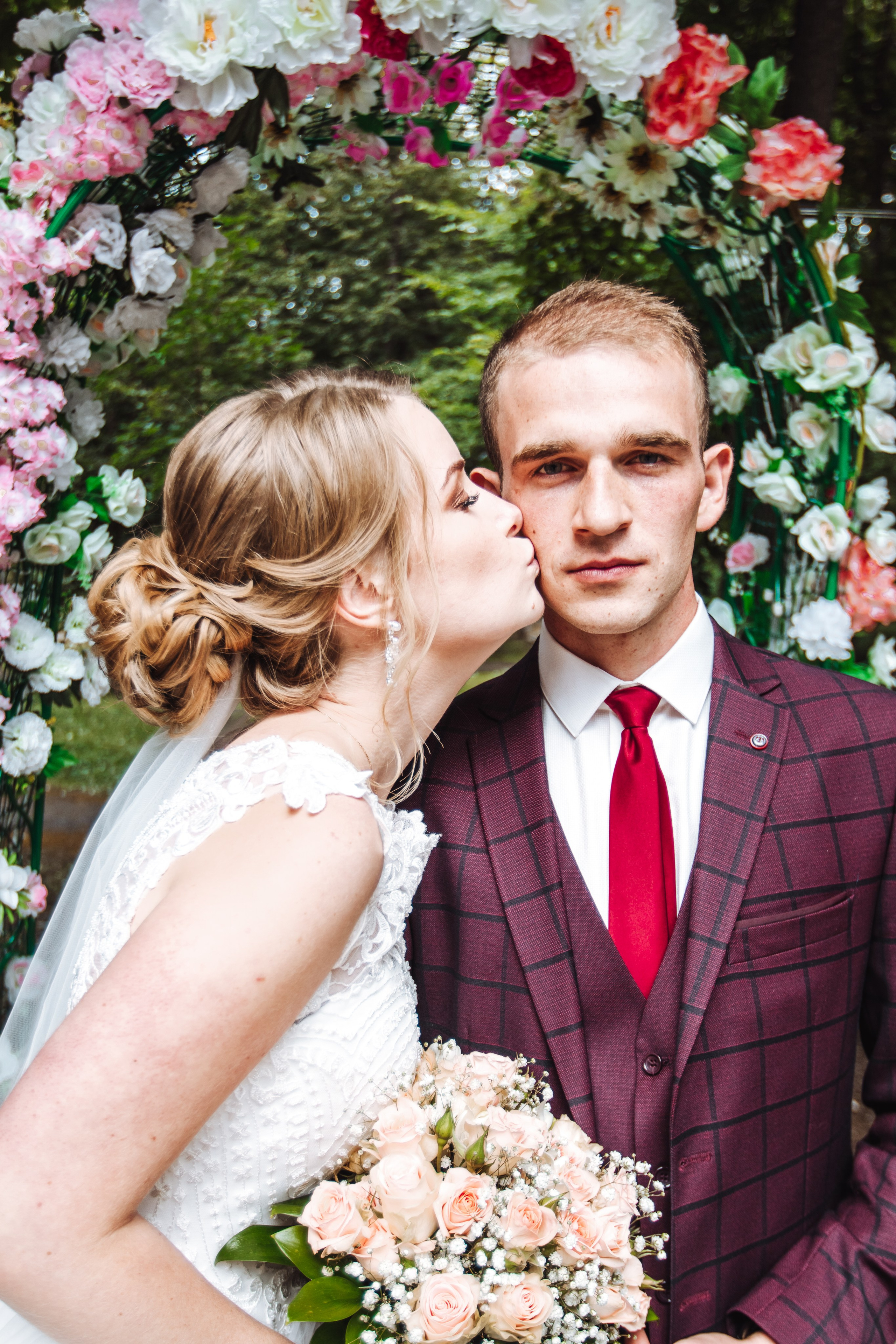 Свадебный фотограф в Подольске Ивана и Марии. Выпускные альбомы в Серпухове