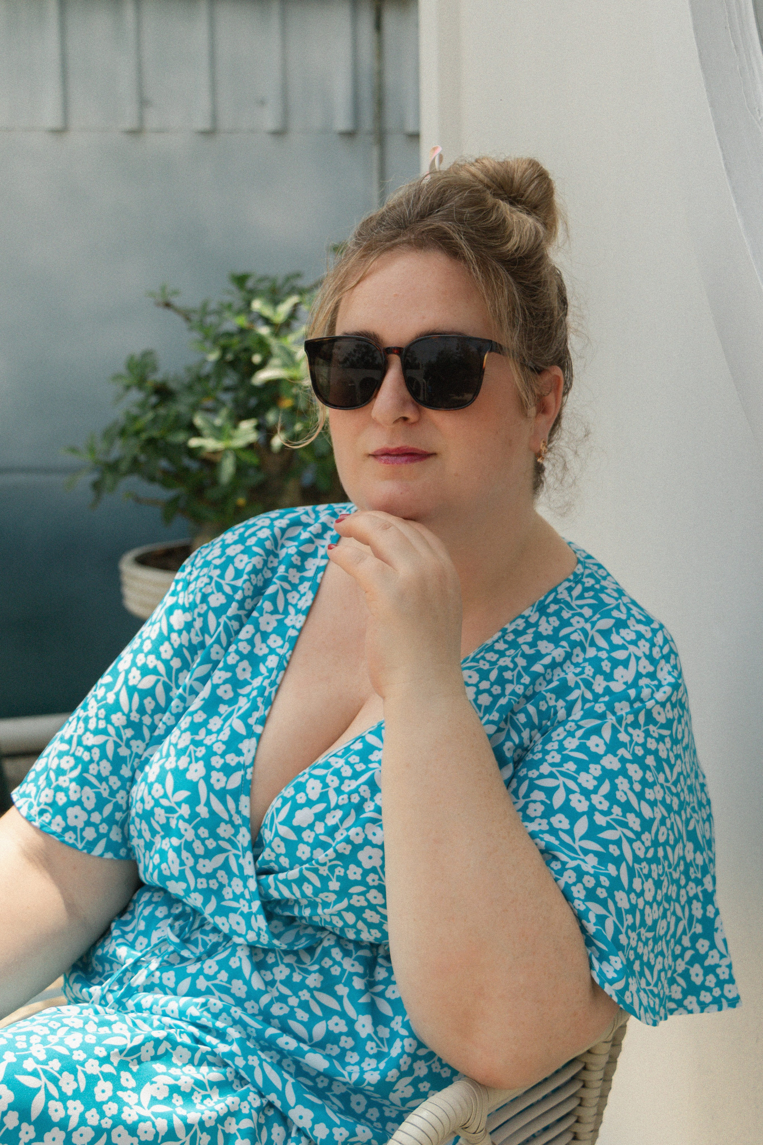 Victoria and Alisa. Portrait photographer in Thailand