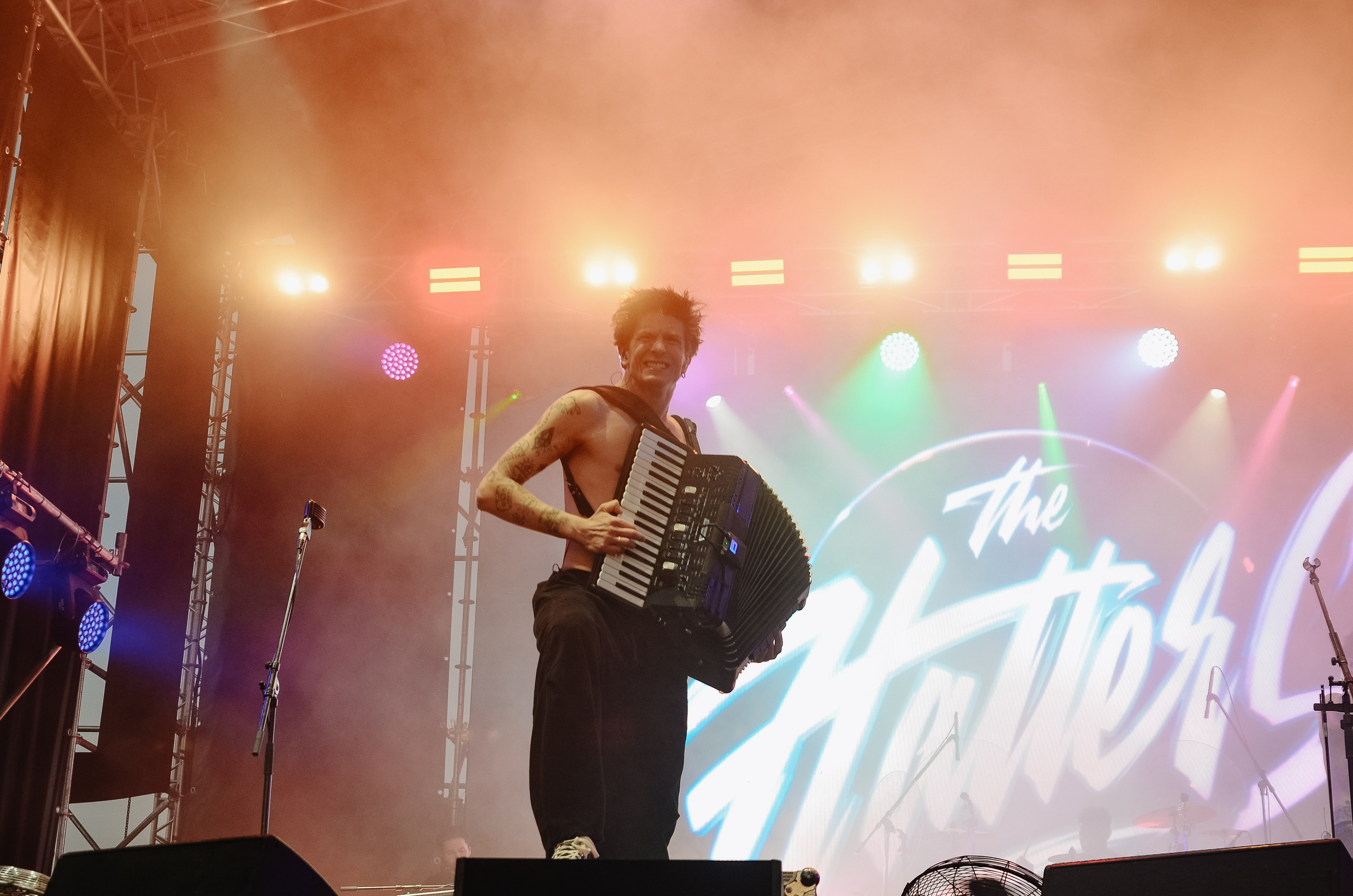 Концерт The Hatters на фестивале «Грань» в Барнауле. Денисова Аля — фотограф для парных съемок и индивидуальных историй в Барнауле