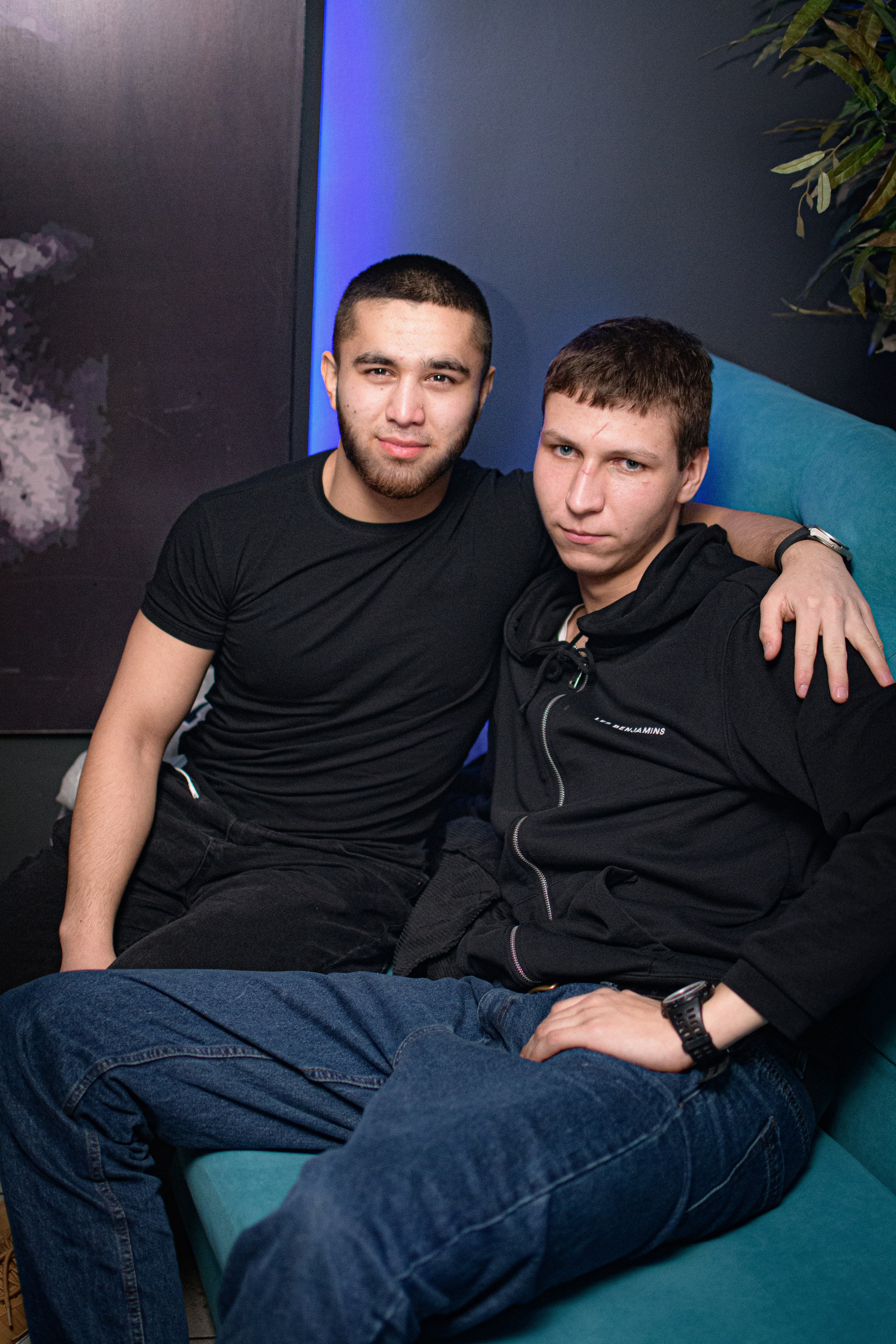 HOLLYWOOD / 6 YEARS. Photokarish