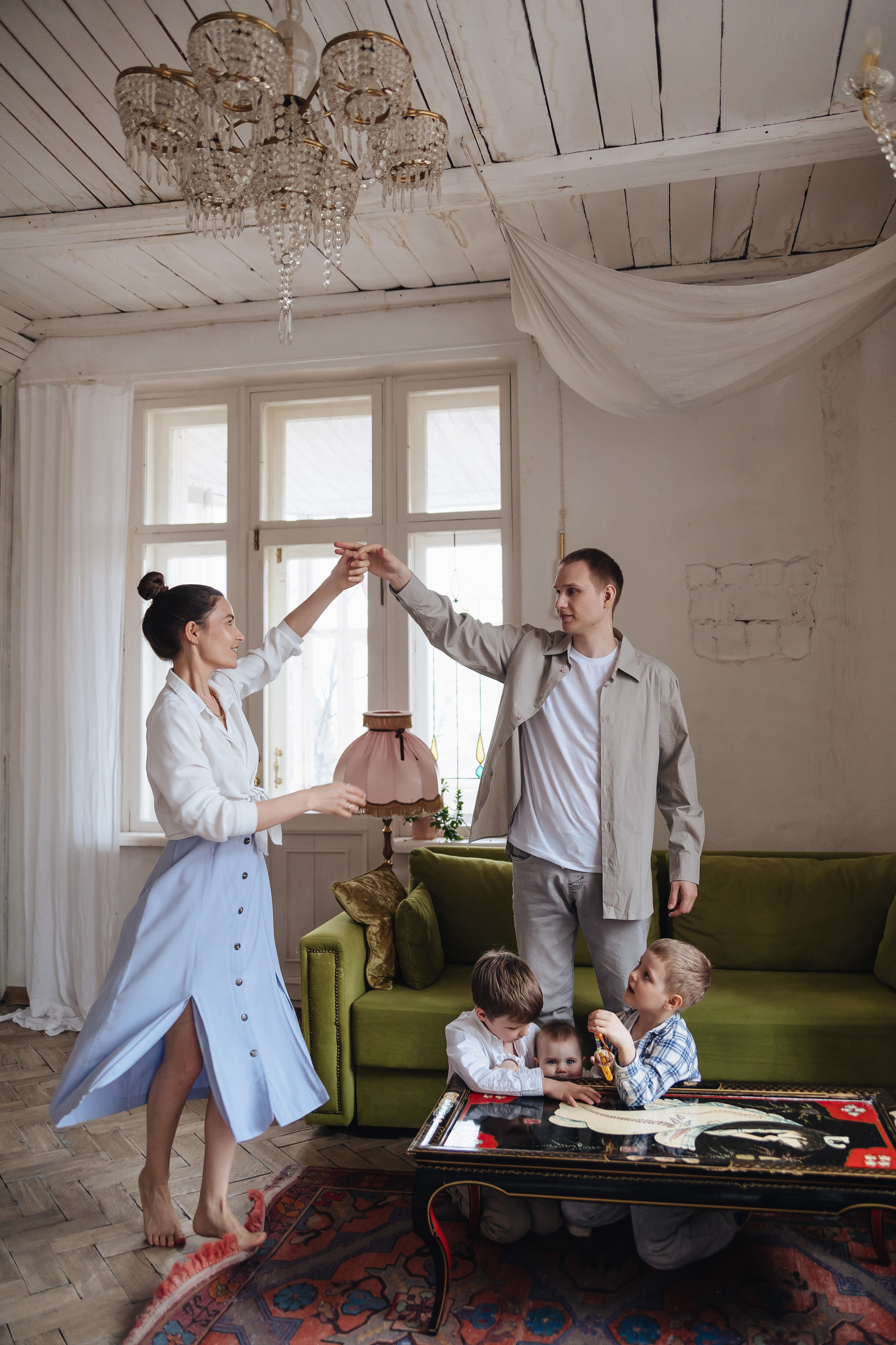 Съёмка в домашней студии в Екатеринбурге. Свадебный, семейный фотограф, контент съёмка. Екатеринбург. Елена Граф