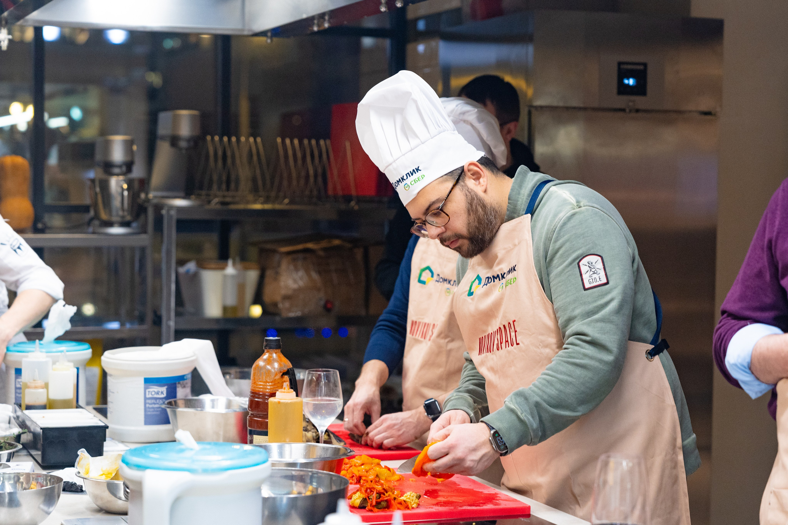 NOVIKOV SCHOOL — Умами зал. Фотограф Никита Комаров