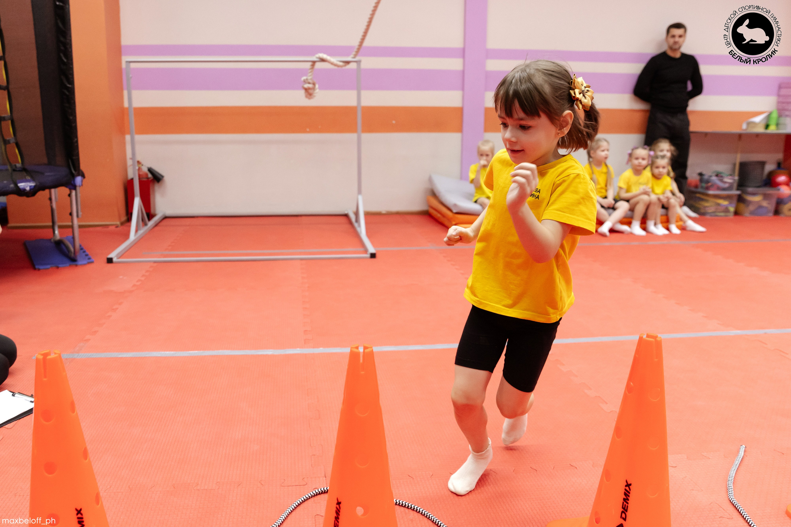 Белый кролик. Соревнования. Семейный фотограф — Макс Белогрудов