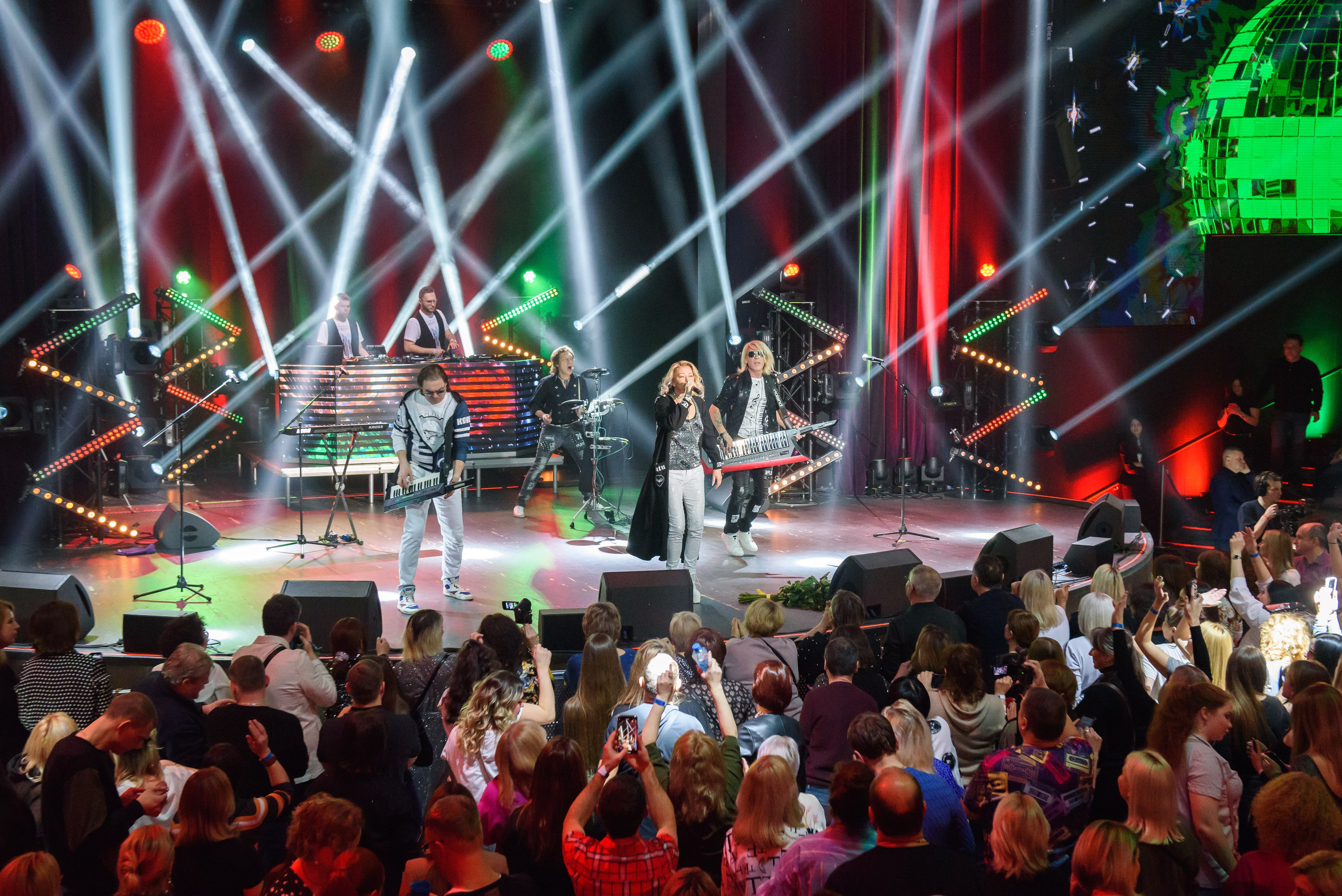 Дискотека СССР. «Сладкий сон» и Сергей Васюта — «Имена на все времена». Бренд-фотограф для экспертов и блогеров в Москве Влада Горбовская