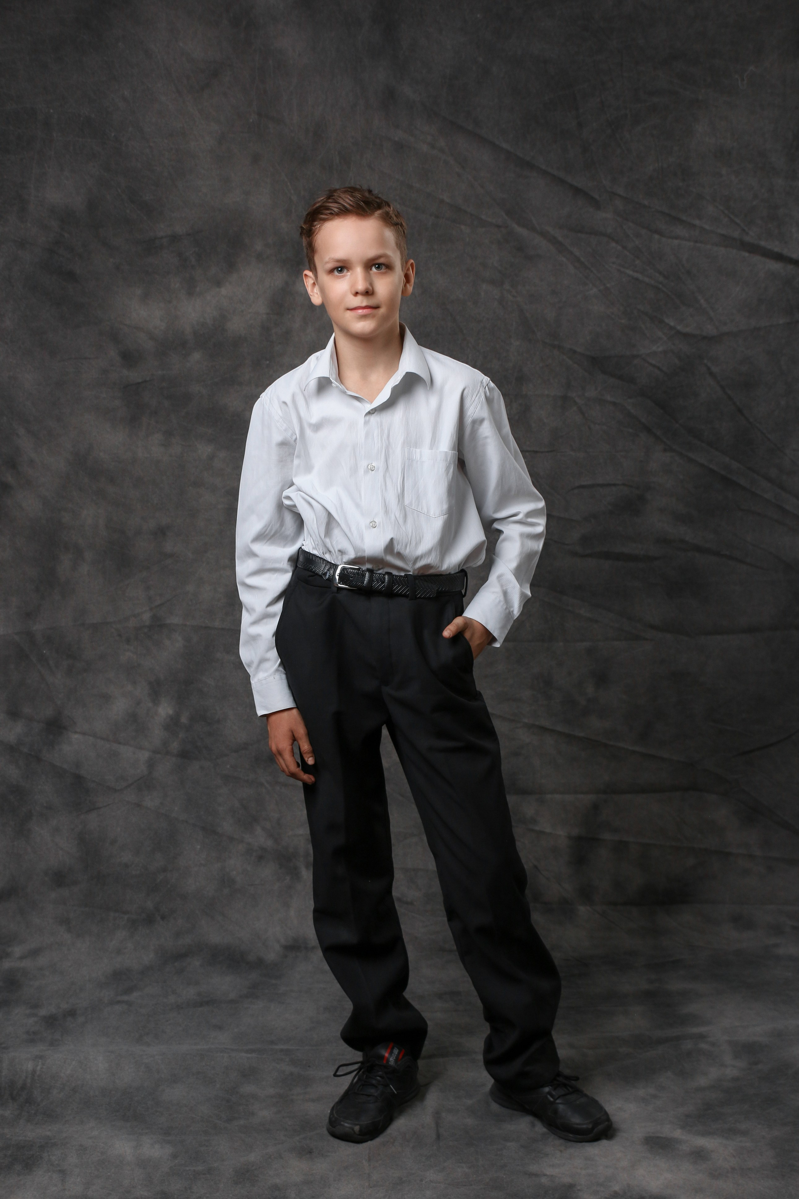 Выпускной фотоальбом "Портрет". Выпускные альбомы в Тюмени для школ, садов, вузов спортивных секций