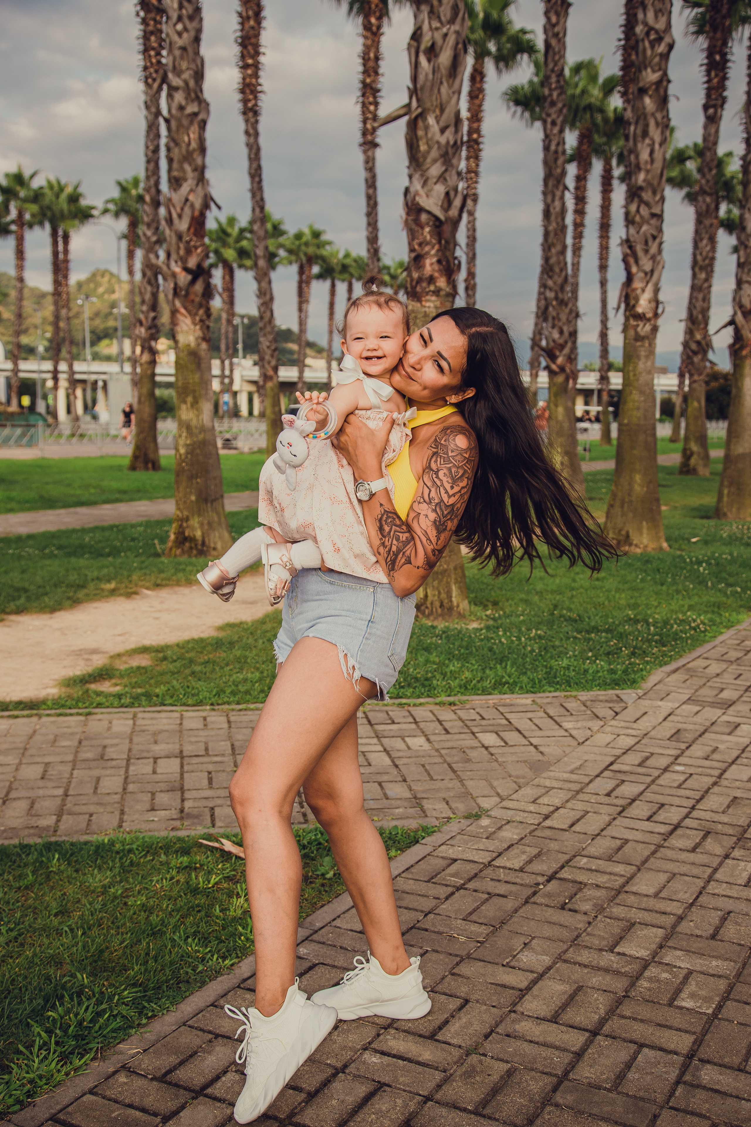 Диана с семьёй на Аллее пальм. Фотограф Сочи, Адлер, Красная Поляна — Вероника Радченко