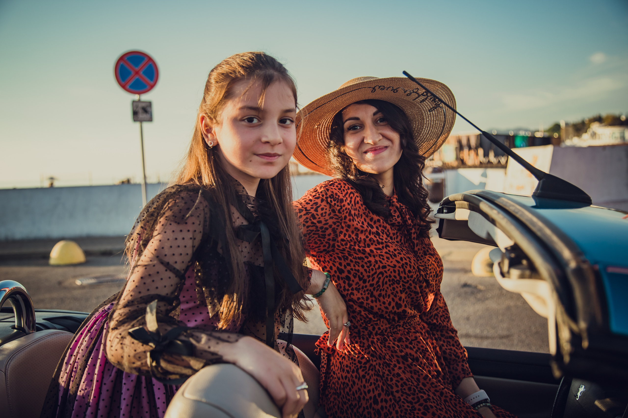 Фаина с девчонками на закате. Фотограф Сочи, Адлер, Красная Поляна — Вероника Радченко