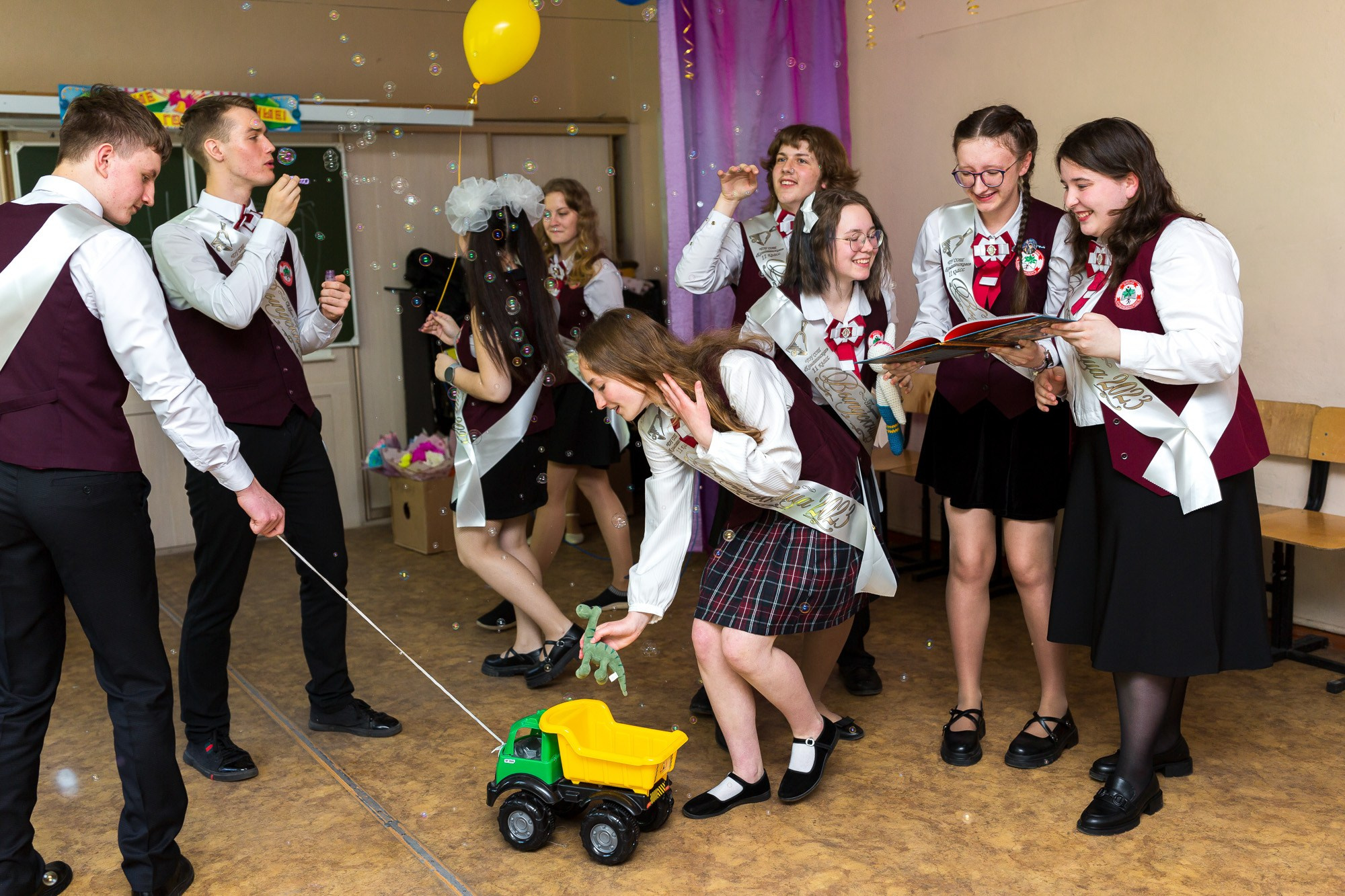 Выпускной в частной школе. Андрей Кровлин — фотограф в Славянке