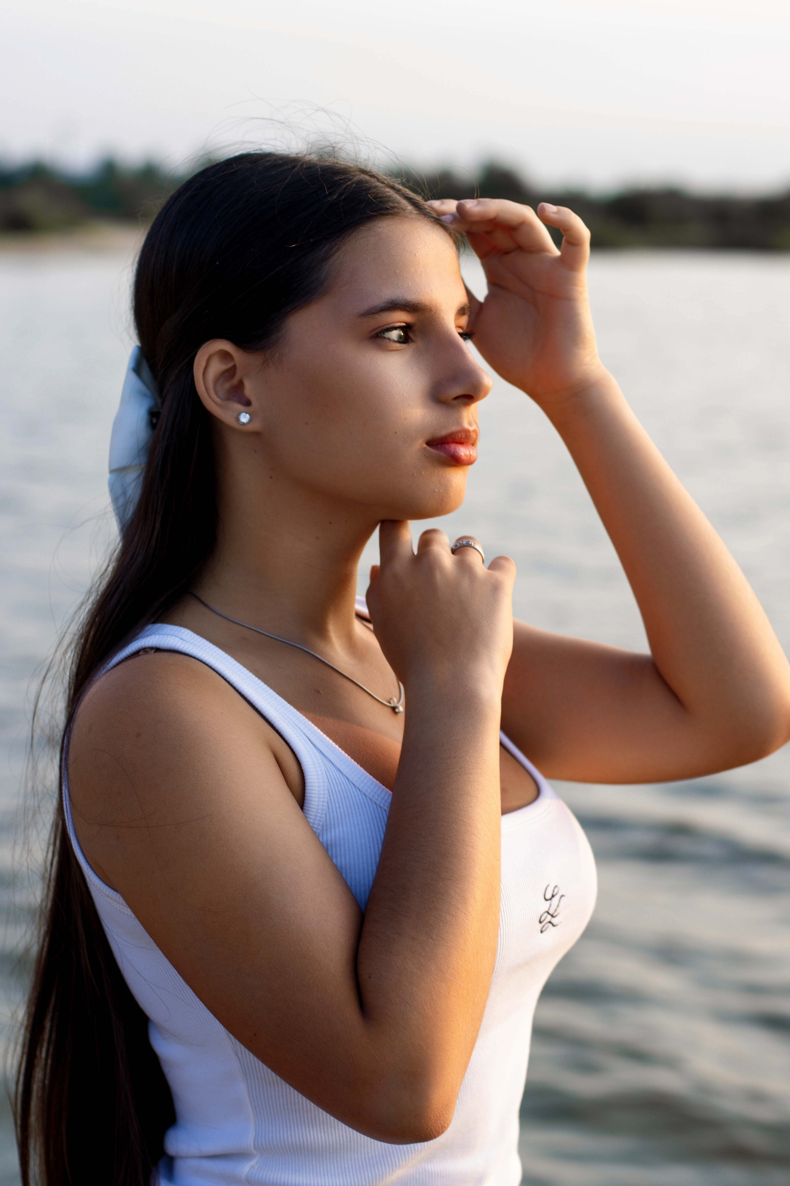 Эмилия у озера. Фотограф Татьяна Матрос