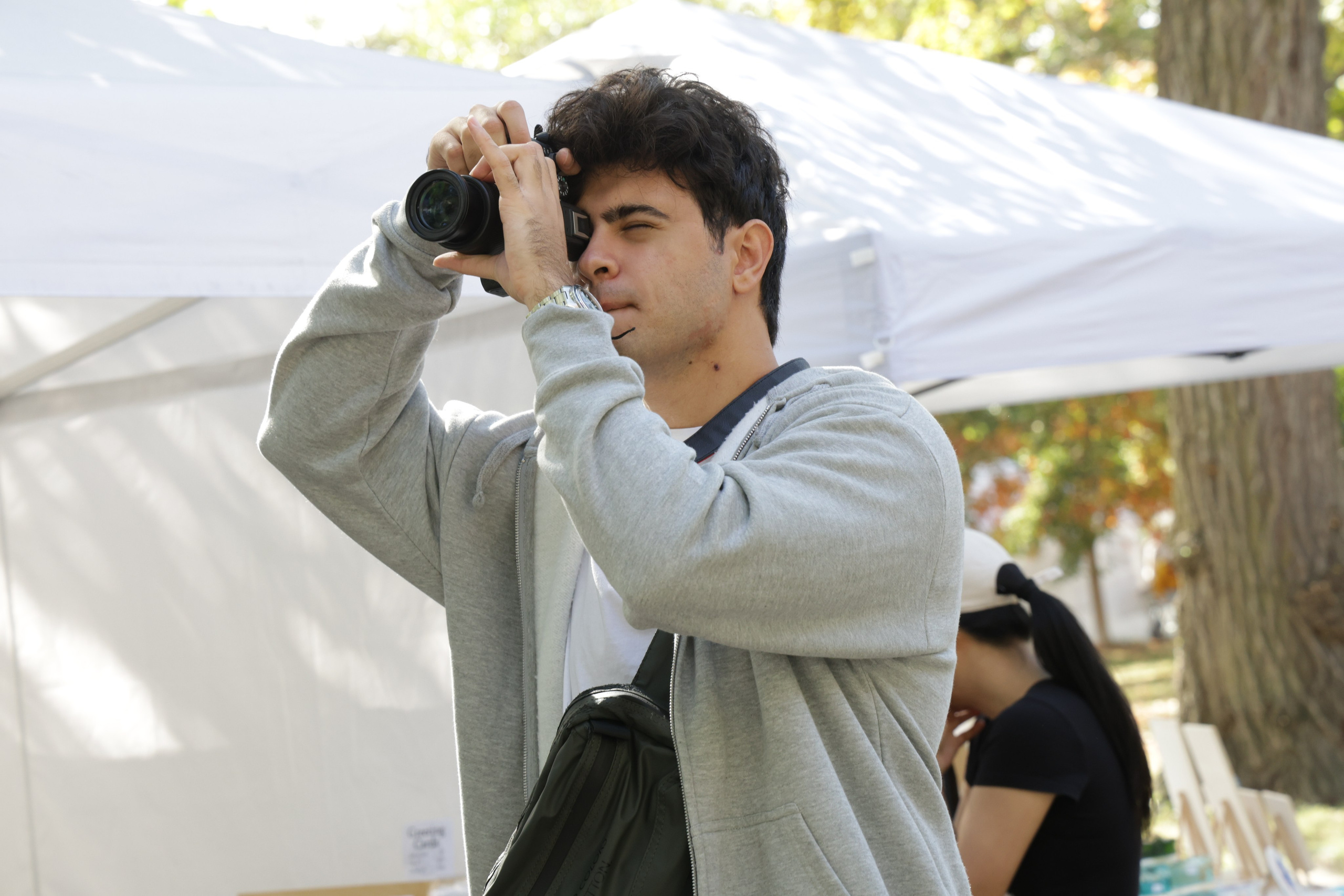 Queen St West Art Crawl. Portrait photographer based in Toronto — Blinova Mariia