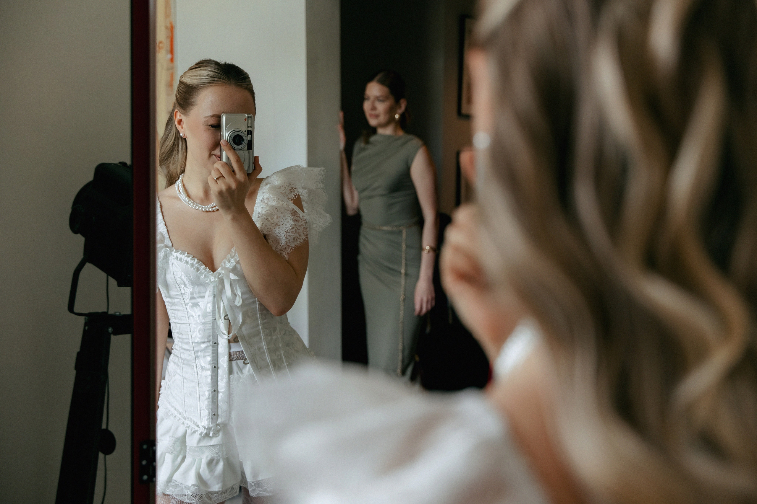 ЛЕС Event House выездная регистрация и свадебный банкет на площадке ЛЕС. Свадебный фотограф Москва