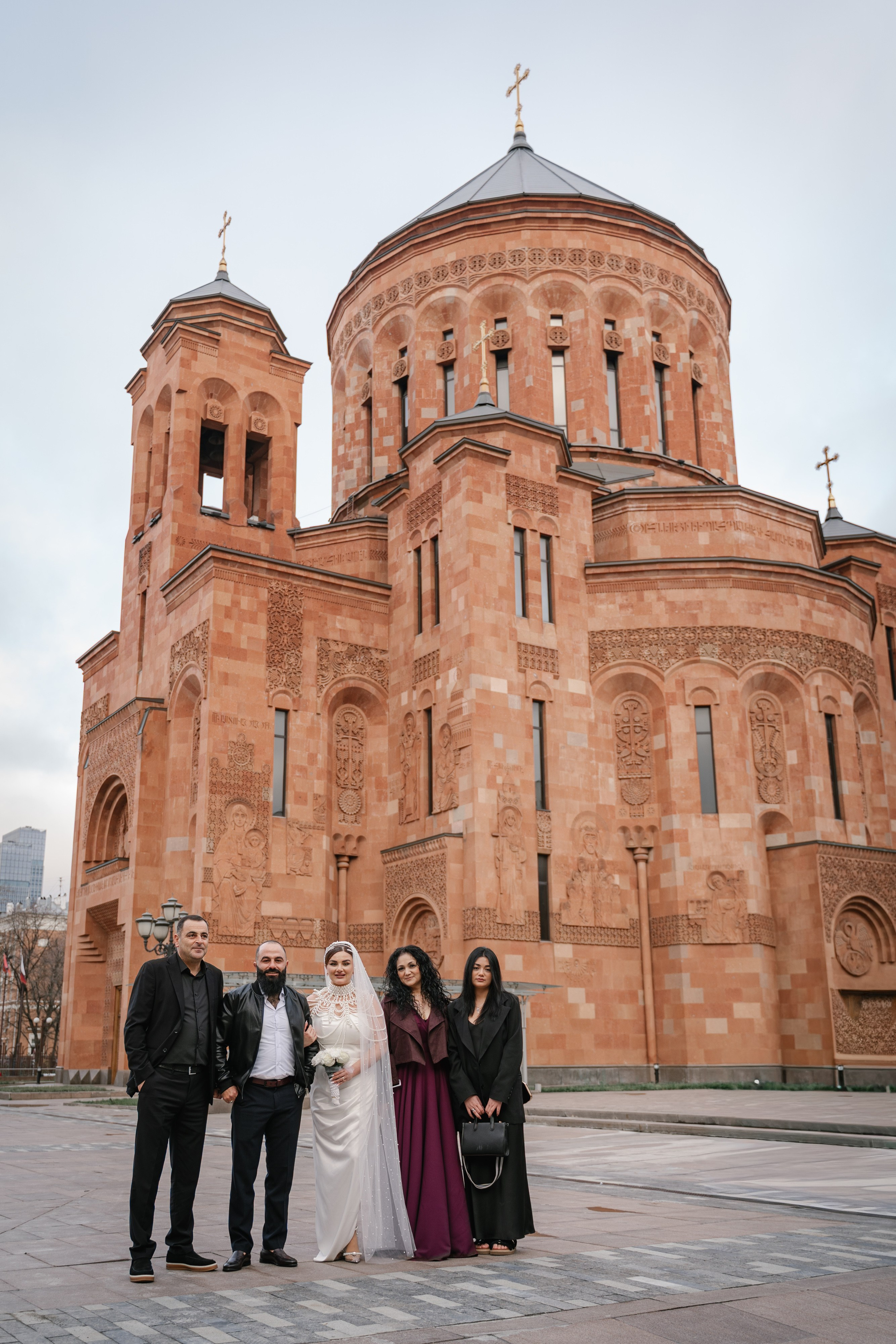 MOSVISYAN. MILATE — выпускные альбомы, фотосессии и видео в Москве