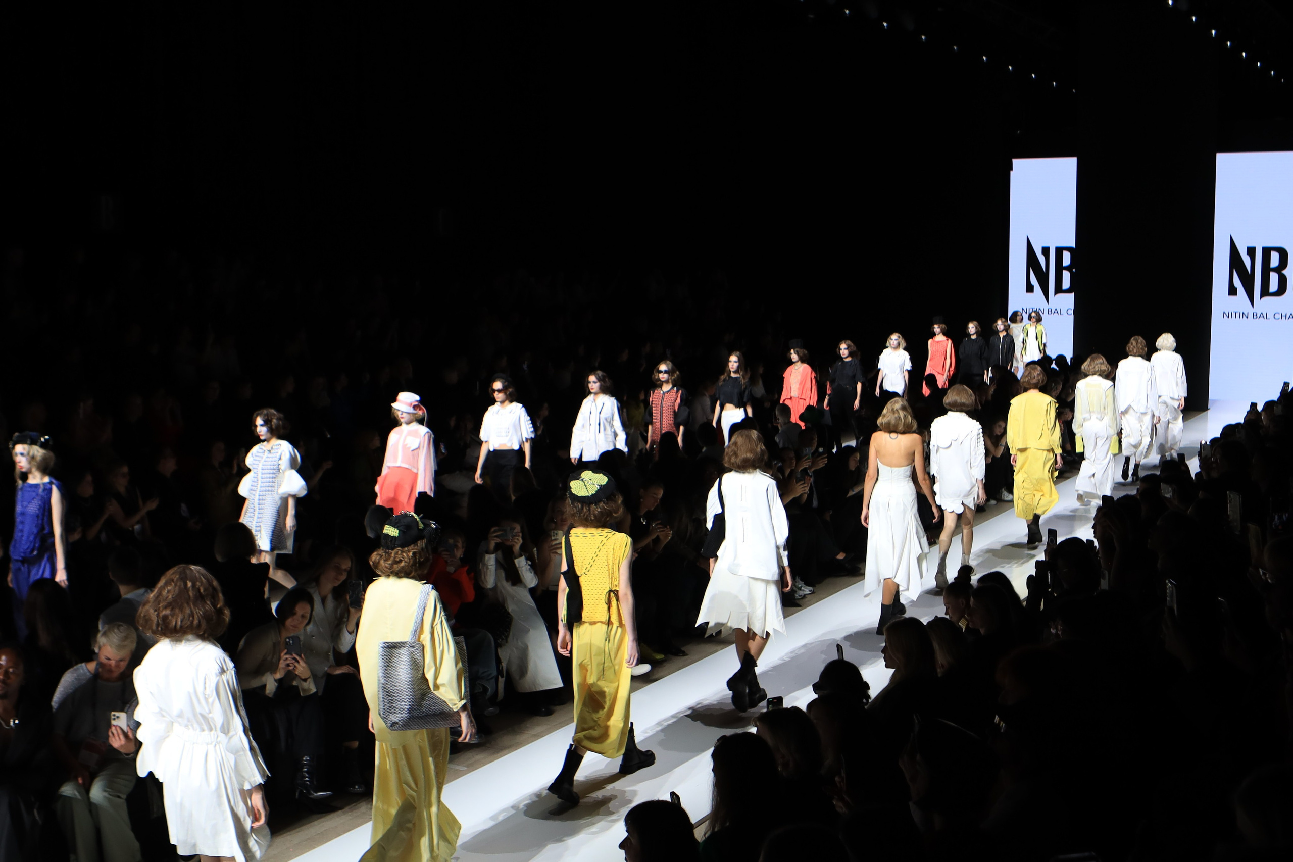 Moscow Fashion Week Fall 2024. Fashion Фотограф в СПб Yana Kochkina