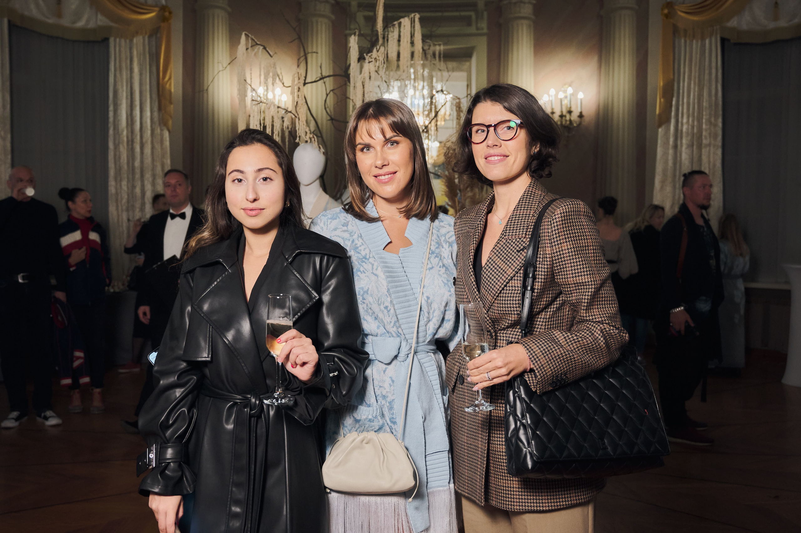 Открытие выставки 13.09.22. Никита Хохловский фото и видео продакшн