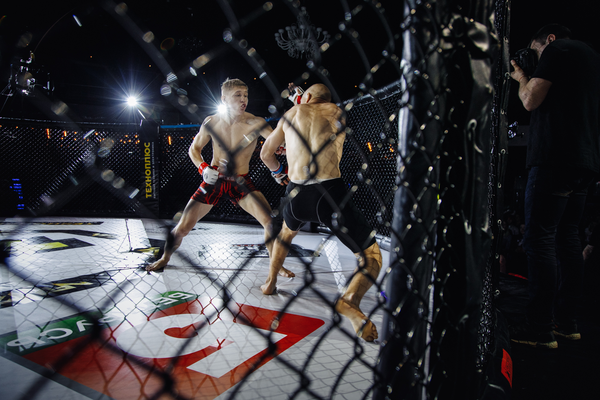 NFG 12. Репортажный фотограф Александр Задорин, Минск, Беларусь