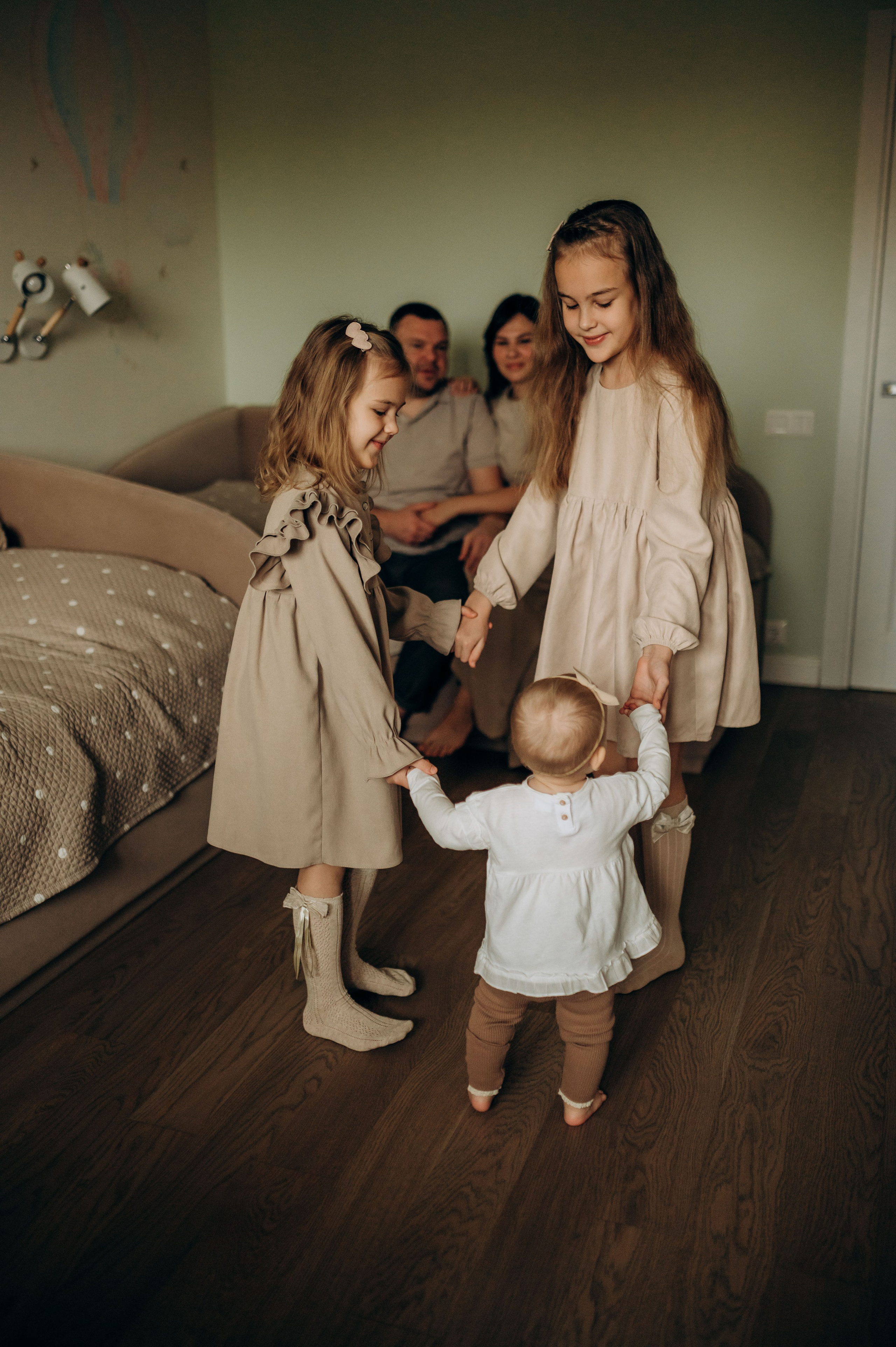 Годик младшей сестрёнке. Семейный фотограф в Домодедово и Москве Елена Пичугина