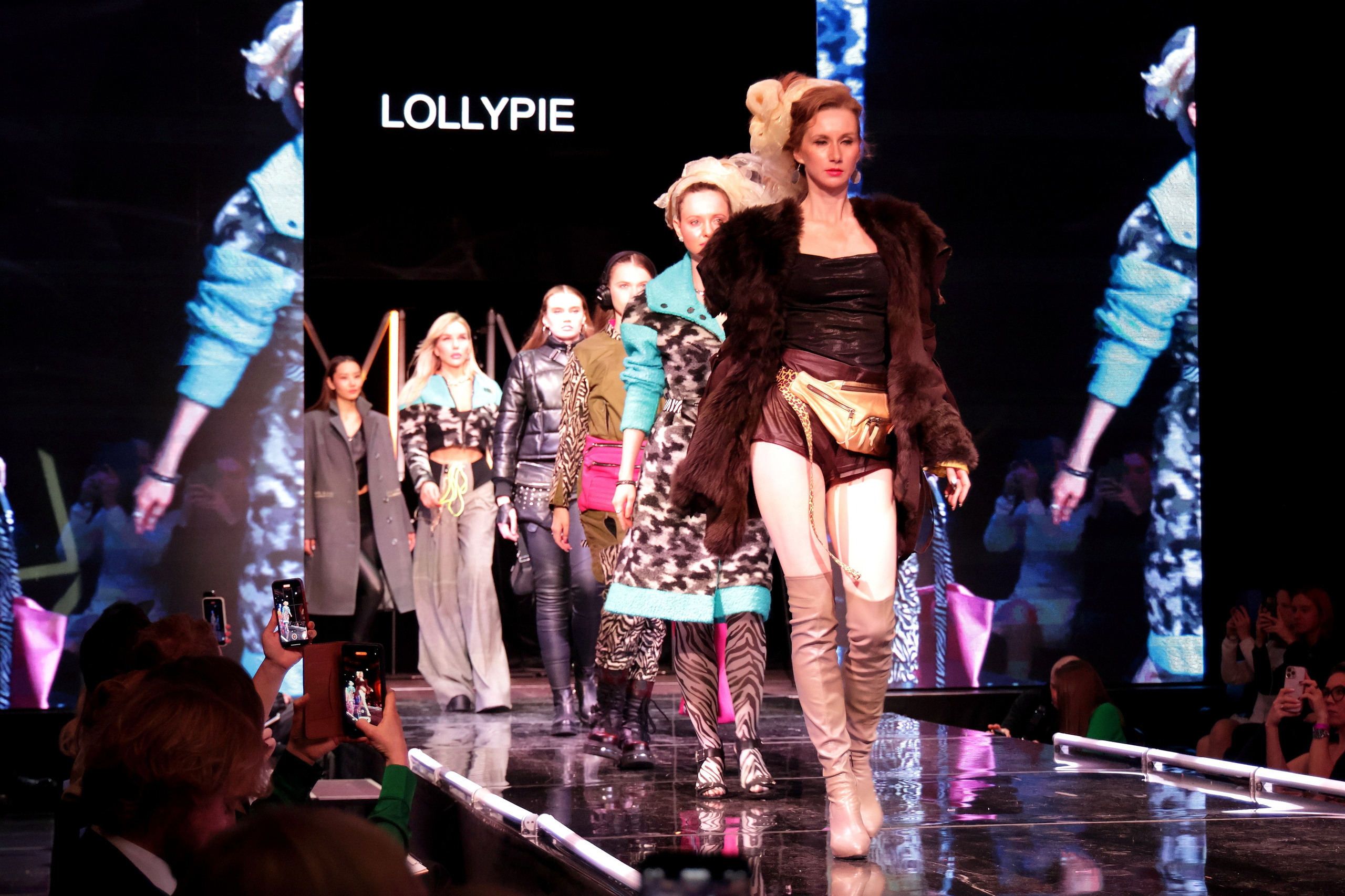Финальный проход моделей Бренда LOLLYPIE на Международном Конкурсе Молодых Модельеров (МКММ)