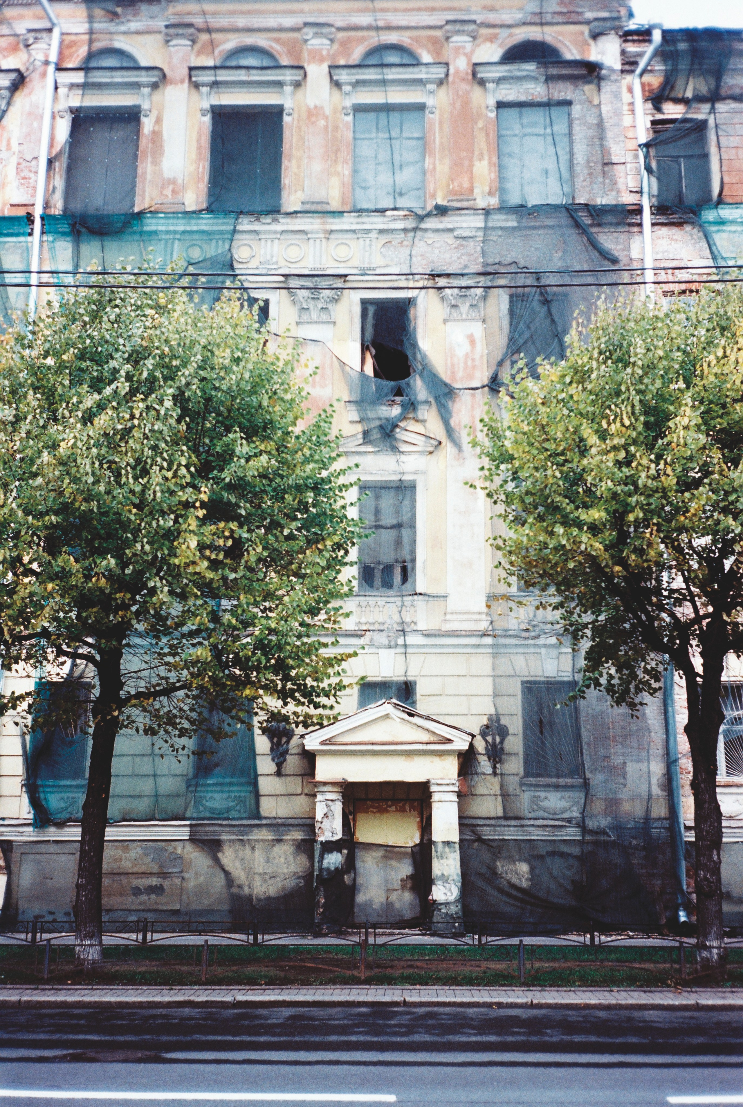 Фотографии цветные. Свадебный и семейный пленочный фотограф в Петербурге Истомина Ирина