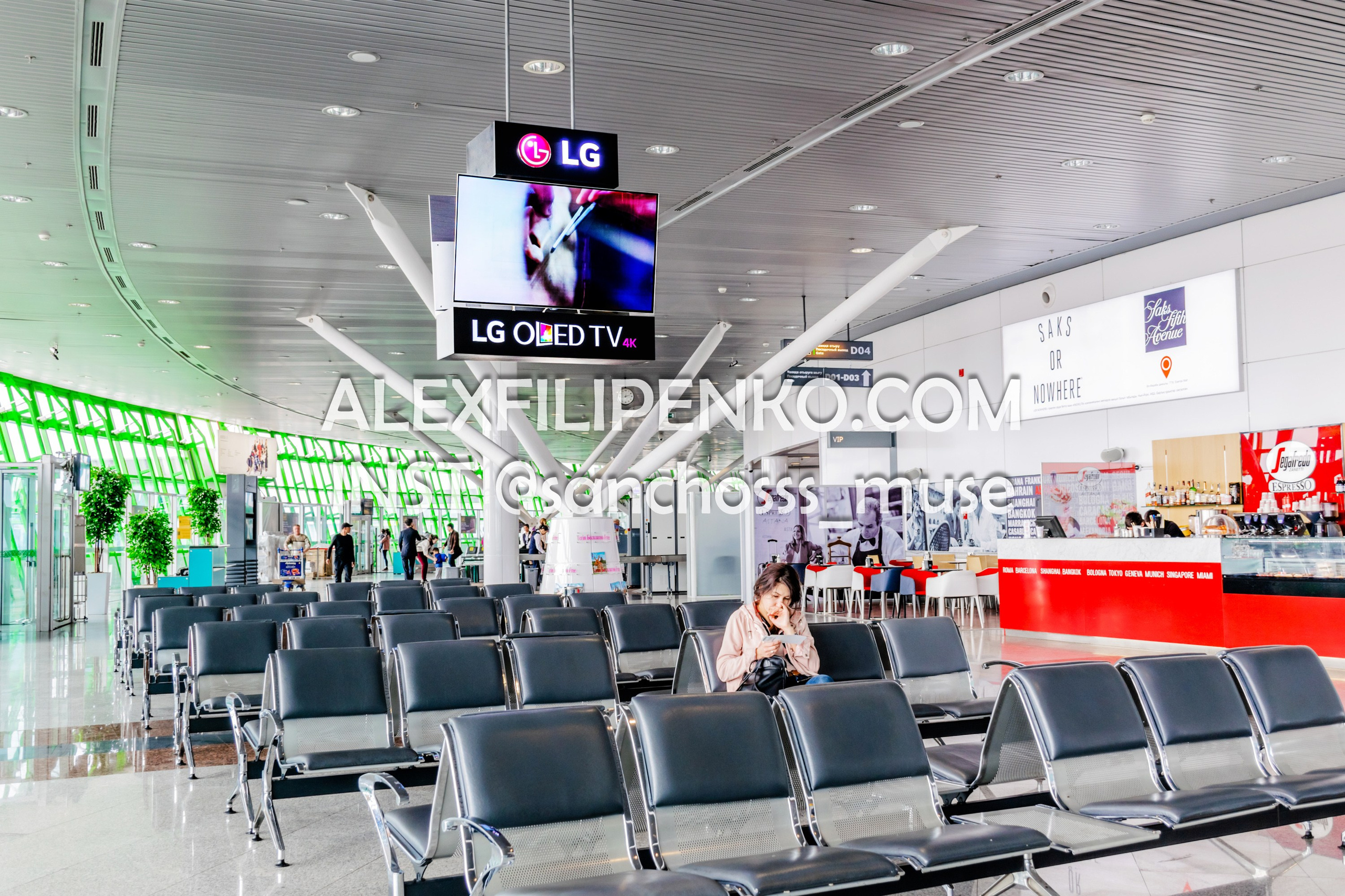 Фотосъемка для рекламного оператора MYD Production в Аэропорту Астаны. Фотограф интерьера недвижимости и архитектуры в Астане