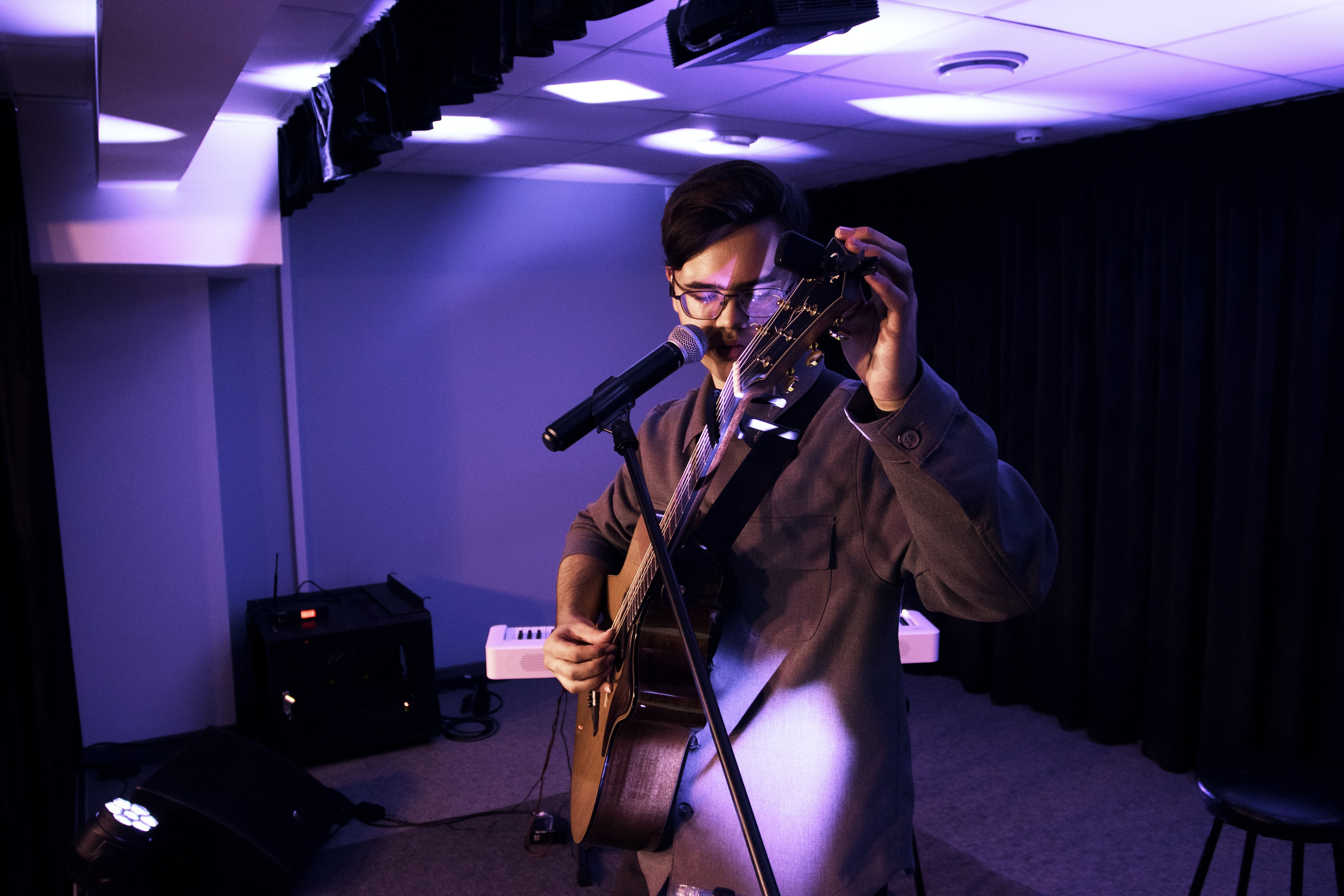 Дамир. Сольный концерт. Design Muginov