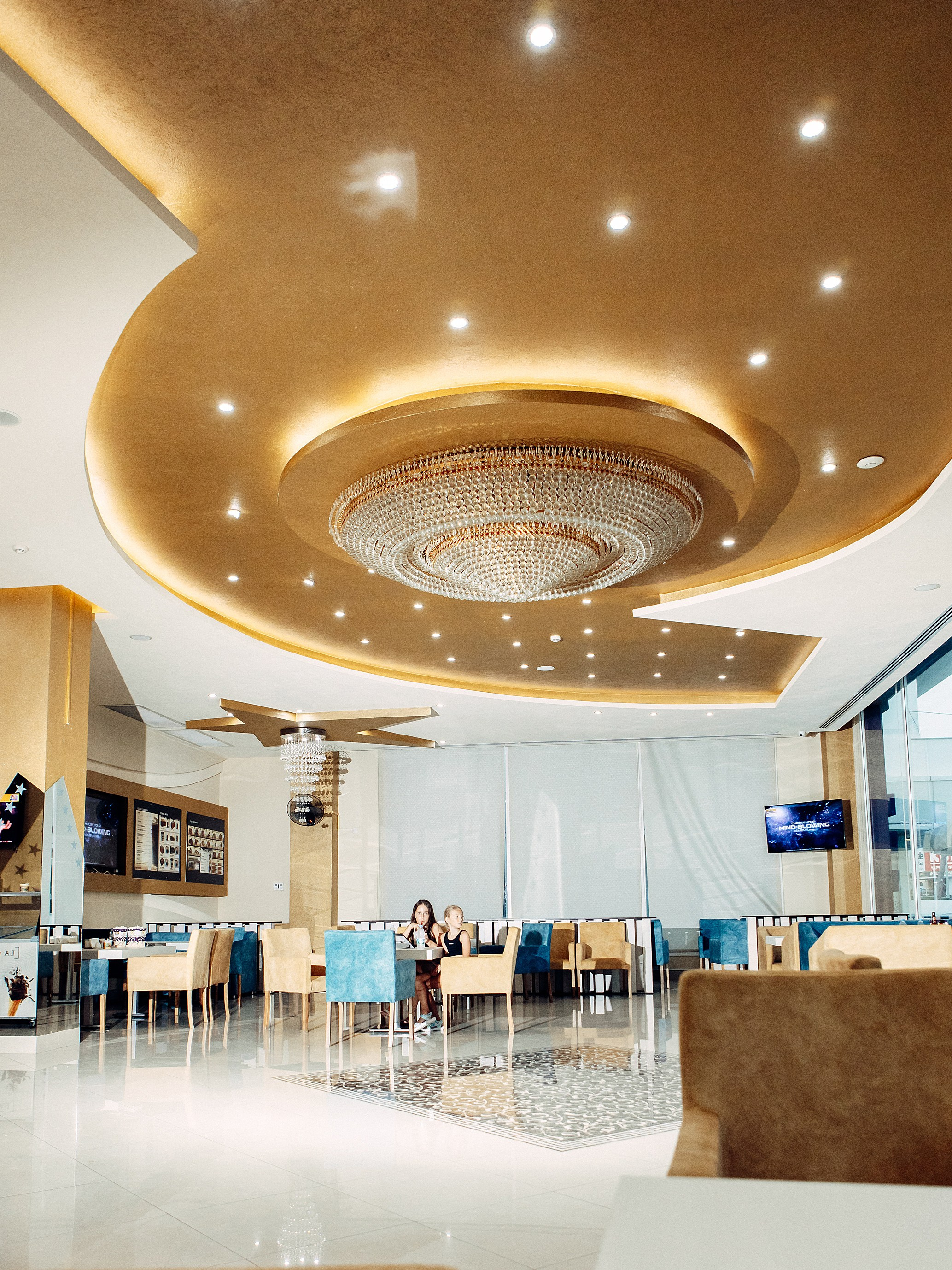 Orlando Starlux. Photographer in Batumi, Georgia Pavel Sharnikov