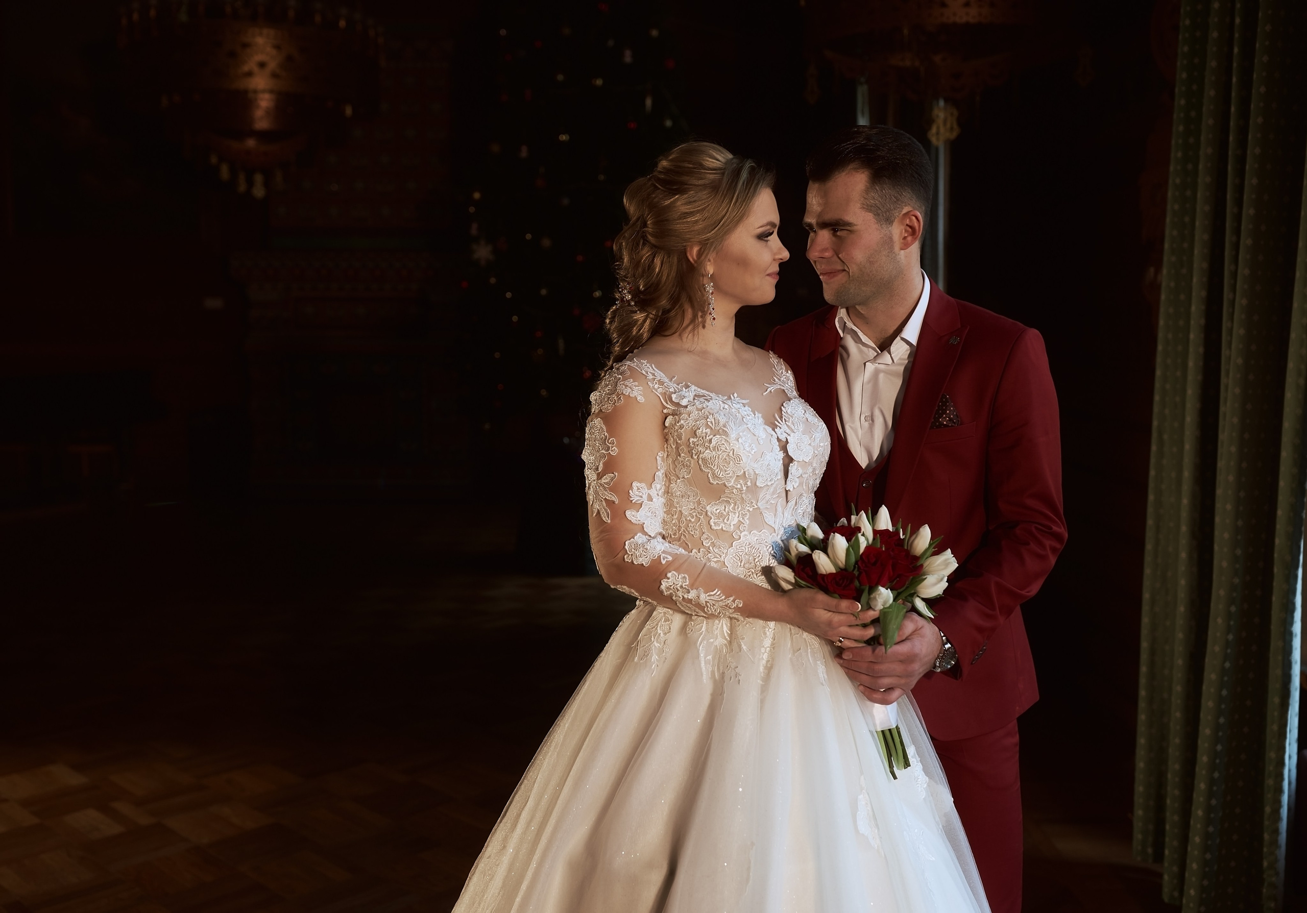 Свадьба Кировский ЗАГС и Дом Ученых. Фотограф в Санкт-Петербурге Знаменская Ирина