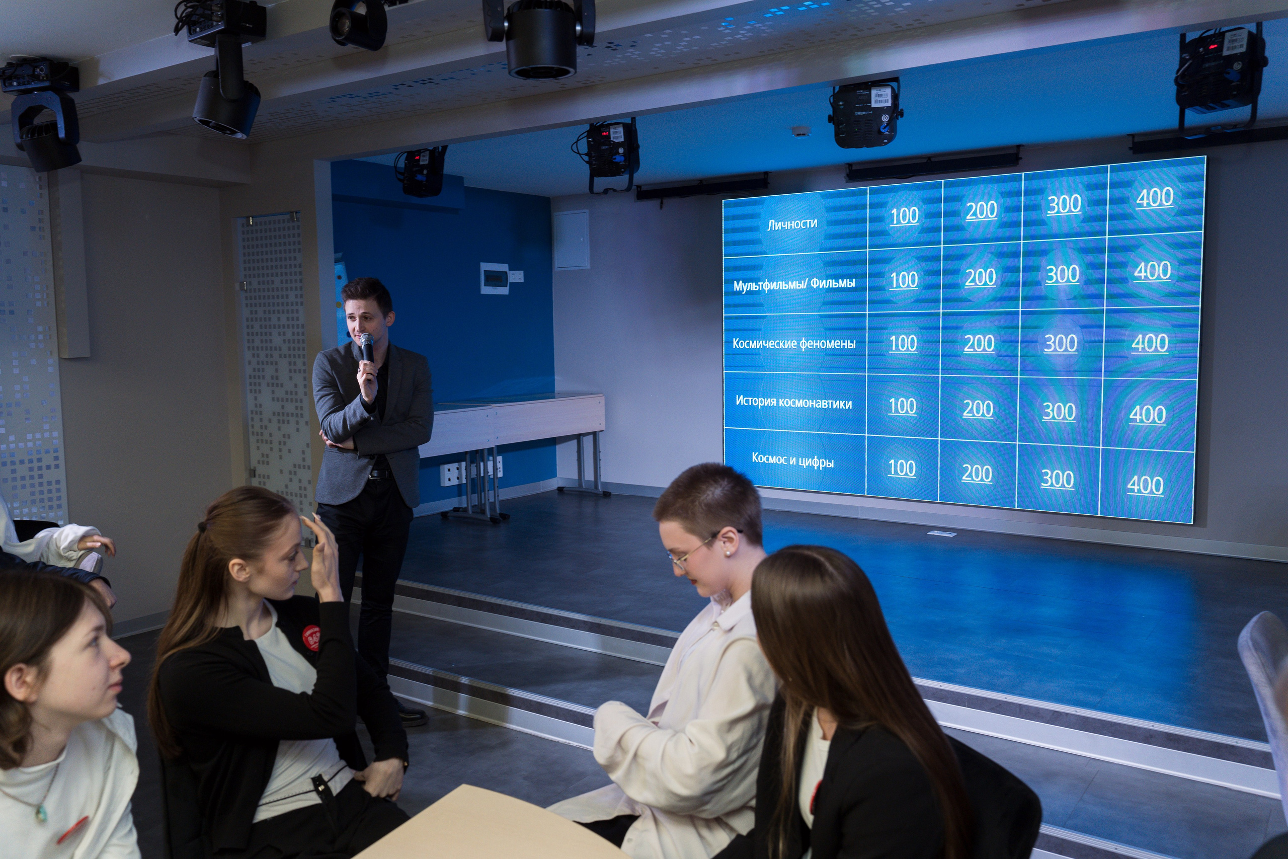 Квиз. Репортажная съёмка в Санкт-Петербурге, Константин Петров