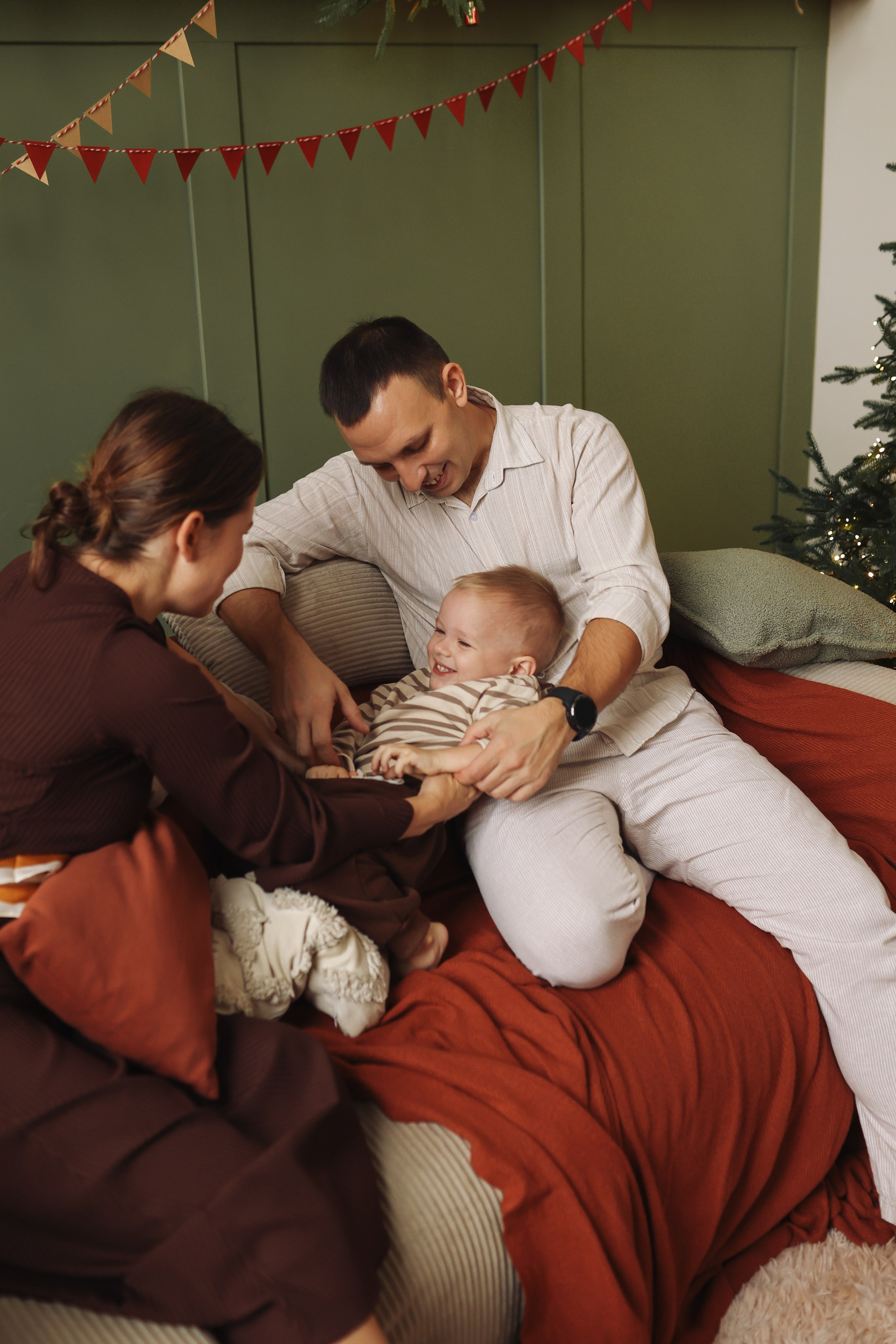 Таня Николай и маленький Савелий. Фотограф Владимир Москва