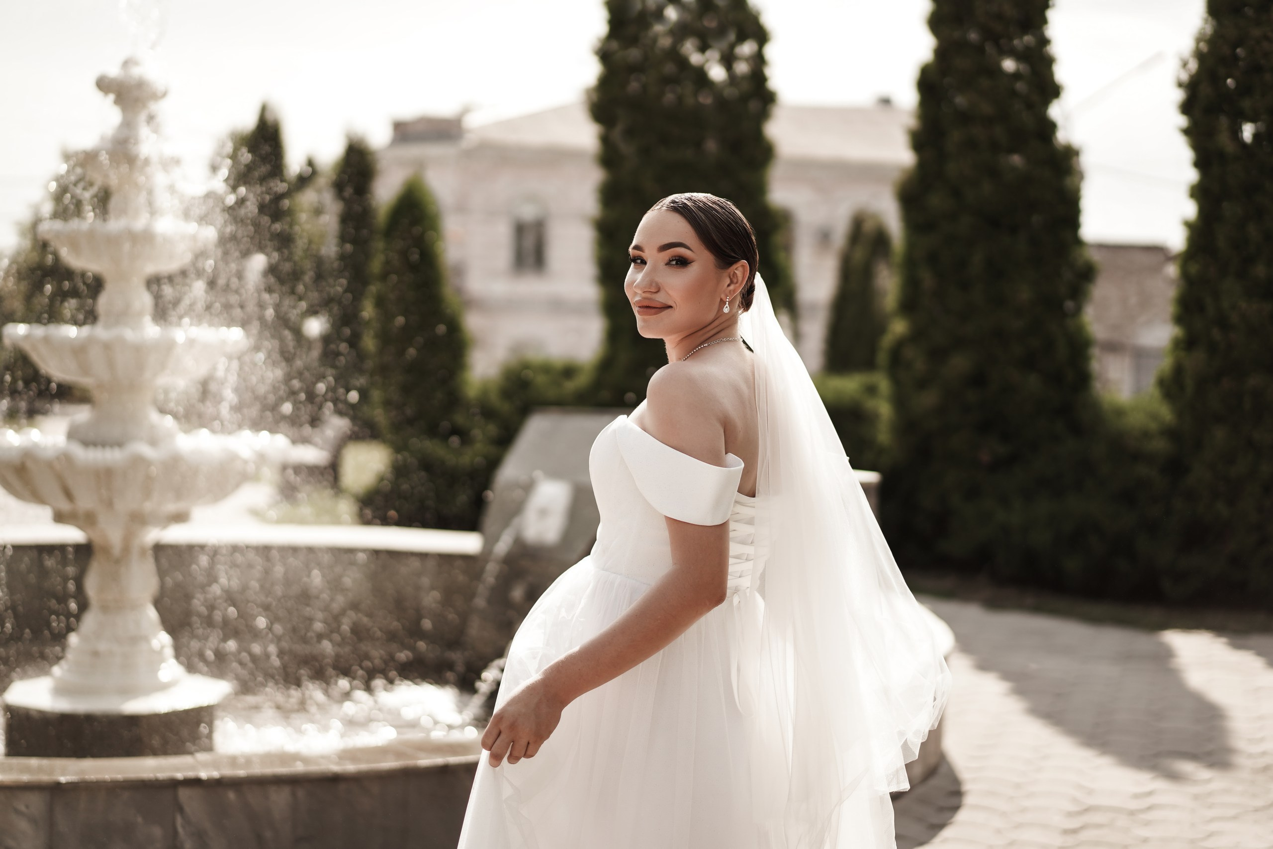 Свадебная фотосессия в Ростове-на-Дону. Фотосессия в отеле Арка, Хаятт, Рэдиссон, Бутик 39, Резиденция и другие. Фотограф Алёна Чёботова. Свадебный фотограф в Ростове-на-Дону. Таинство Крещения и Венчания, семейные фотосессии. Алёна Чёботова