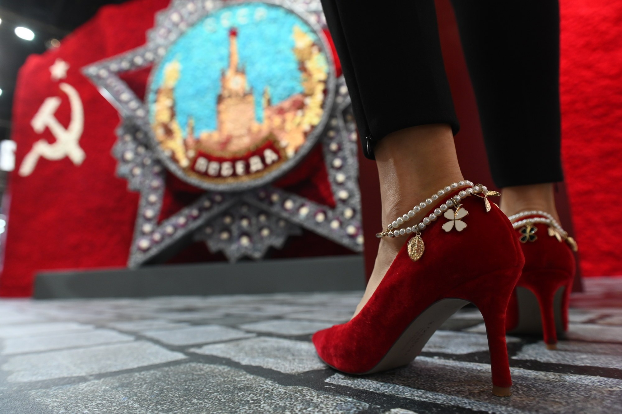 Миллиарды в кадре: как снимать на ПМЭФ. Документальный фотограф Сергей Вдовин