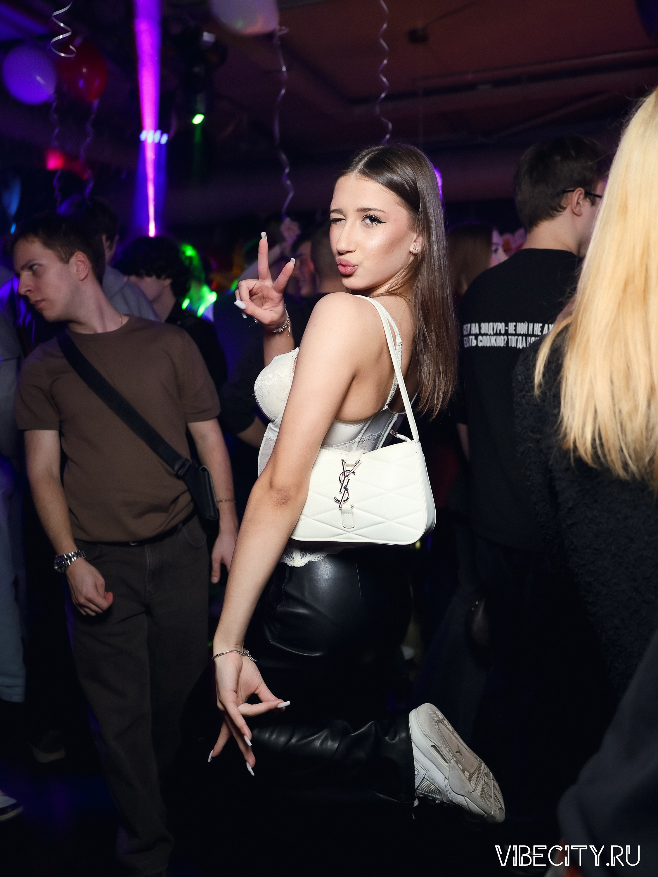 DOUBLE U. VIBECITY.RU Вайб Сити Ру Фоторепортажи Фотоотчеты Калининград