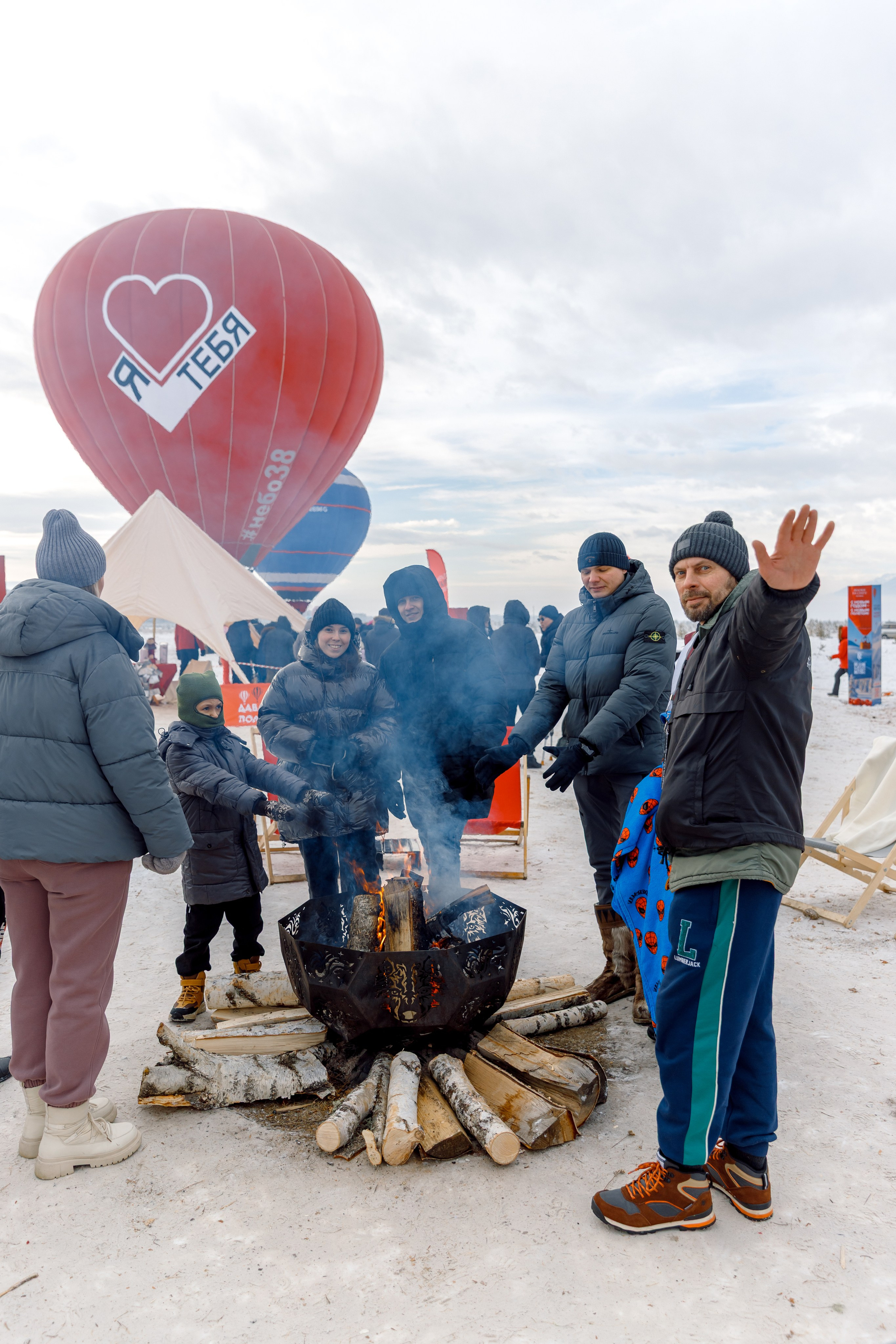 ЯБЛОКИ НА СНЕГУ. Свадебный фотограф Иркутск, репортажный фотограф Иркутск