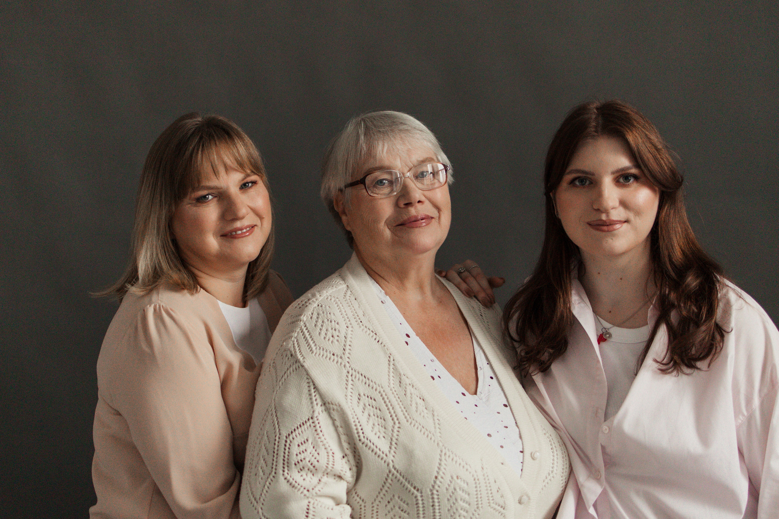 Три поколения / ID Studio. Фотограф в Выборге и Санкт-Петербурге Маша Гуляева