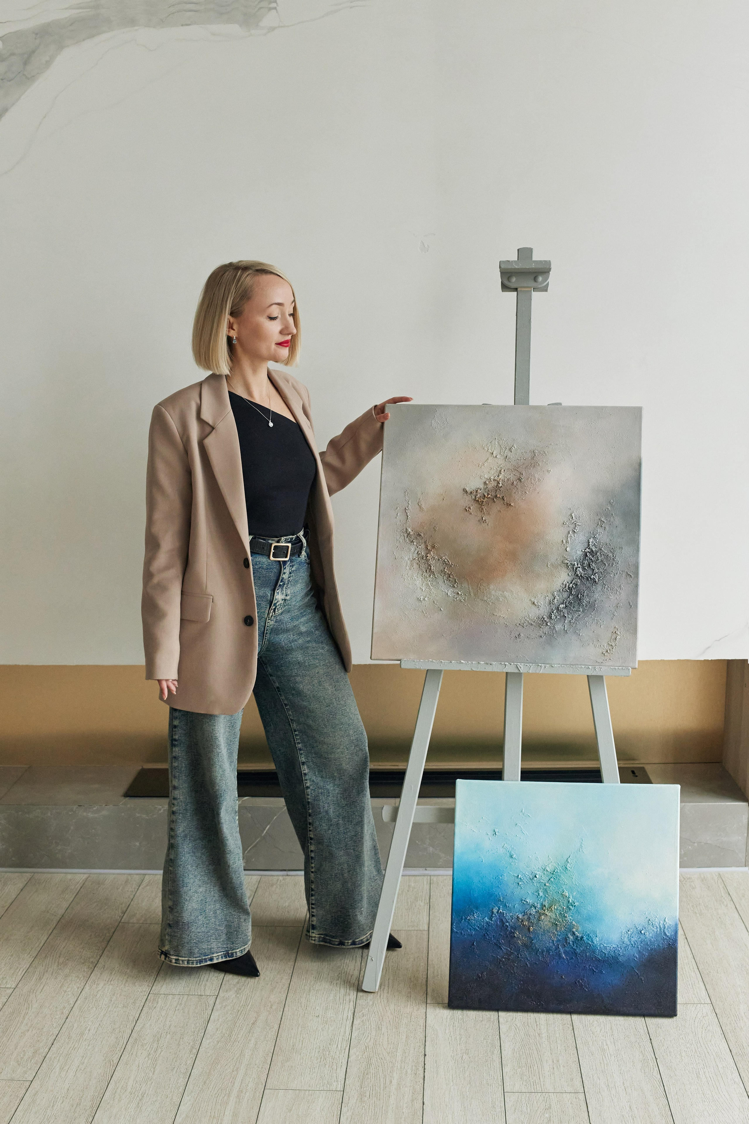 Контент съемка в Петербурге для художницы. Фотограф в Санкт-Петербурге и Москве