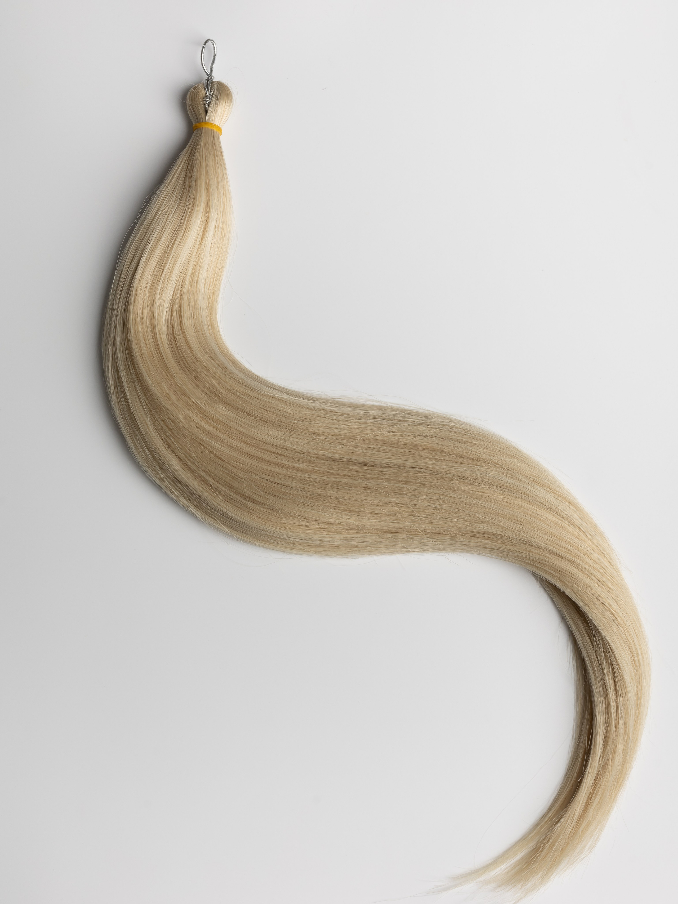 Съемка для бренда производства волос. Интерьерный, предметный и контент фотограф в Иркутске Наталья Карпова