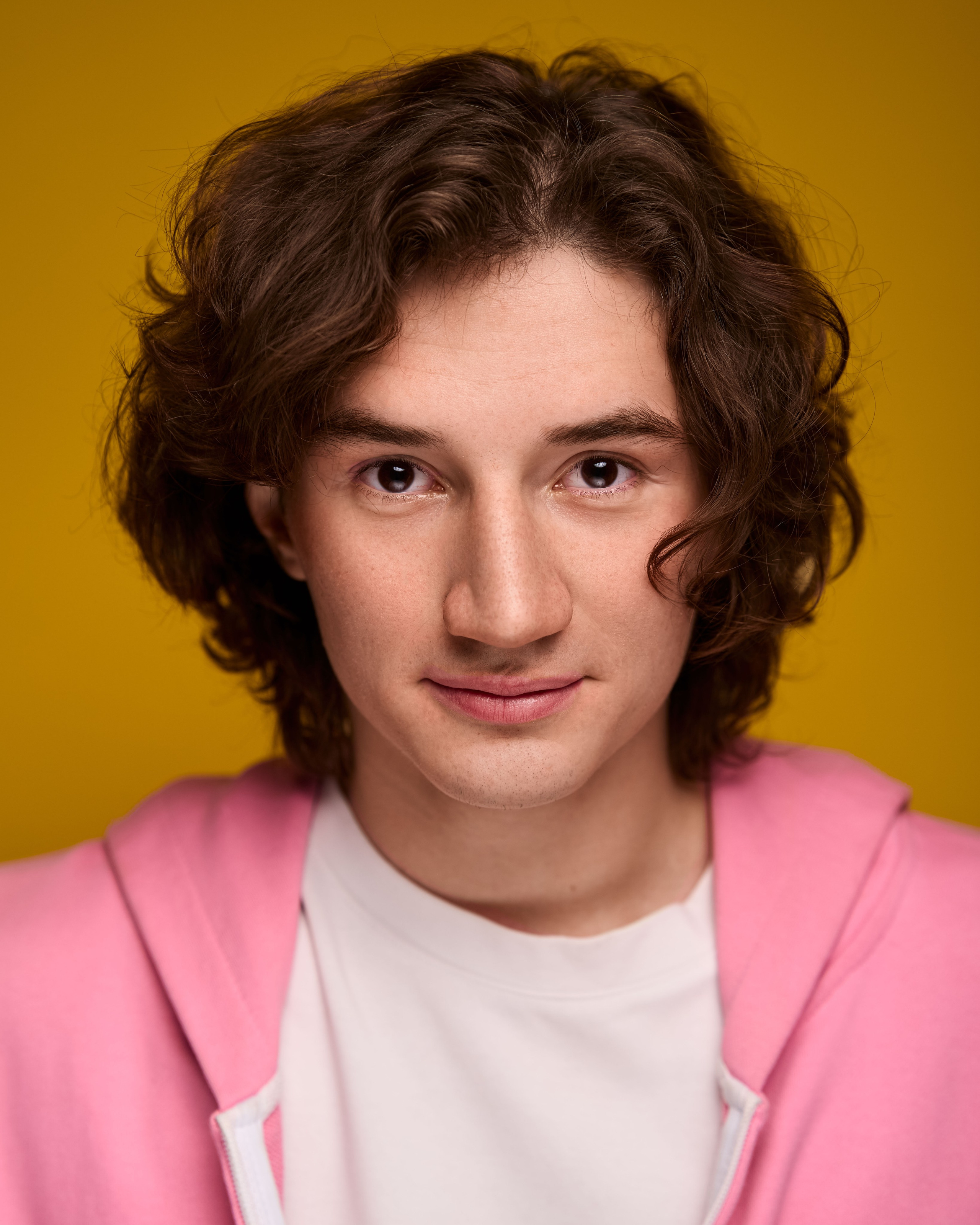 Актерское портфолио на цветных фонах